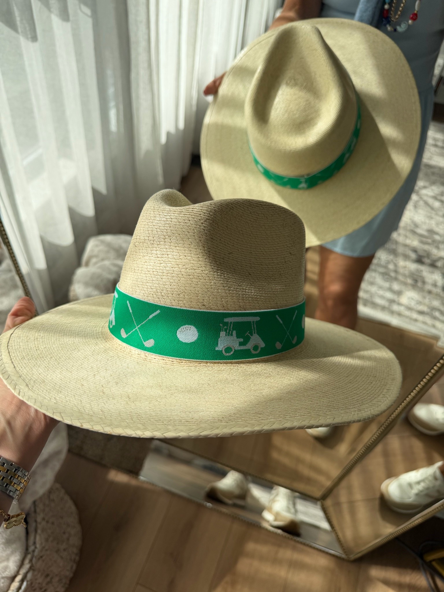Hat and bands!

#LTKgrwm #LTKdayinmylife #LTKOver40