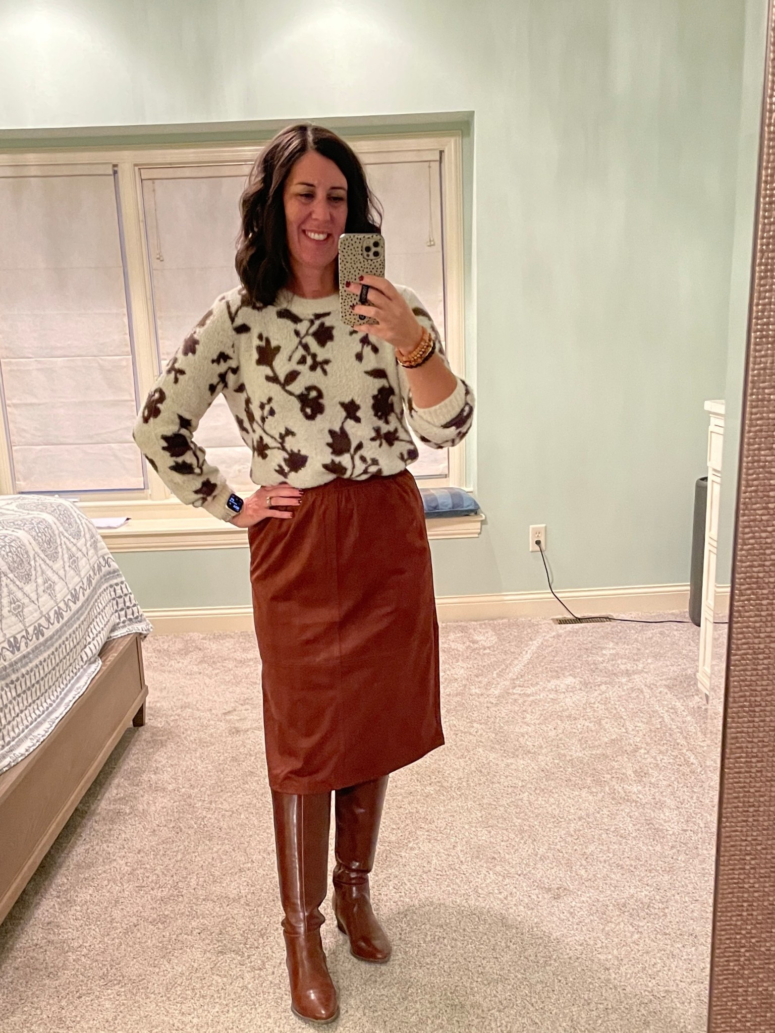 Brown tones, boots, and all the autumn feels ready for the office or Thanksgiving! 🤎🍂 Anyone else obsessed with chocolate brown right now?!?

Skirt- tts medium
Sweater- tts small
Boots- tts

#LTKSeasonal #LTKHoliday #LTKOver40