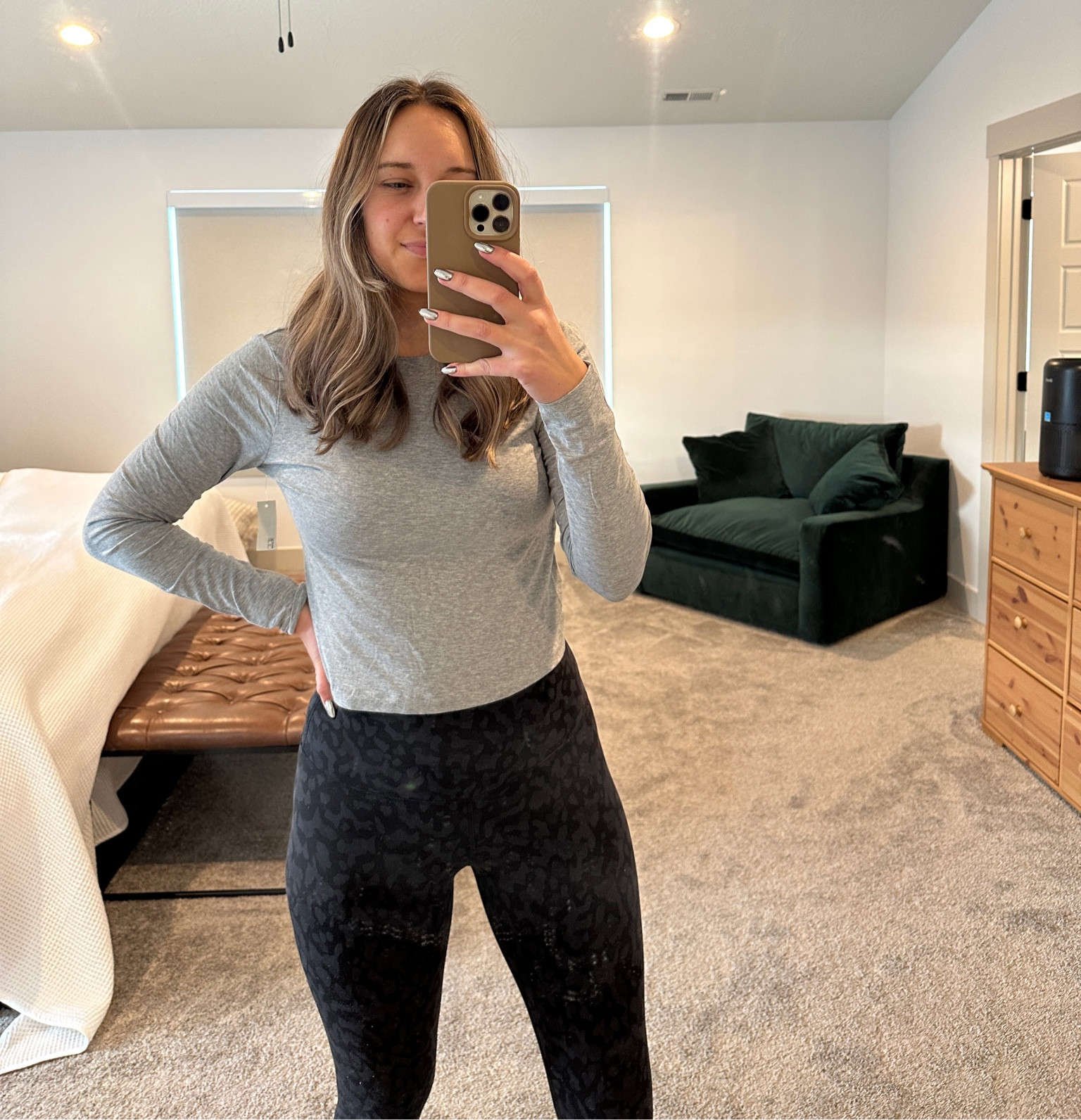 amazon workout shirt wearing size medium!!!