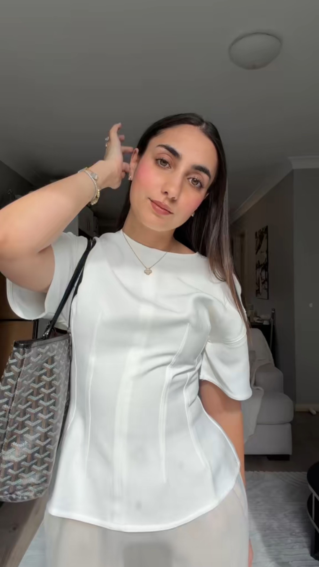 the way this top snatches is everything. 

#LTKstyletip #LTKworkwear #LTKaustralia