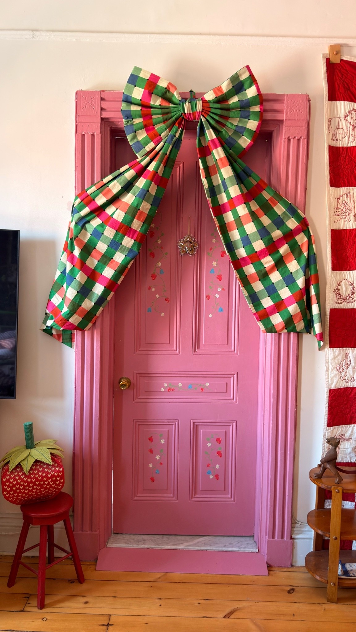 jumbo maximalist holiday bow

#LTKHome