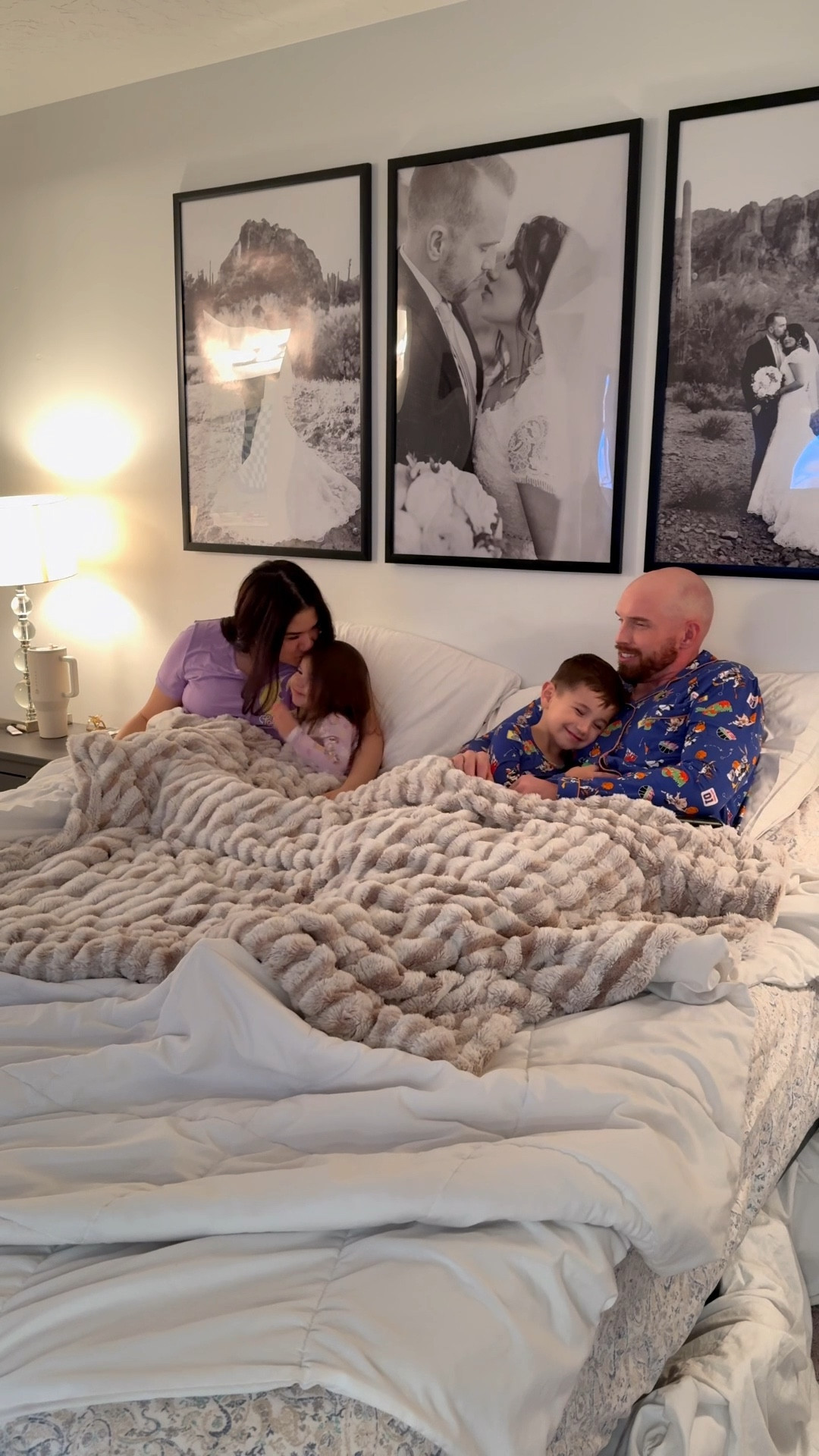 School nights = bamboo PJs + Space Jam + smooth bedtimes 🏀💙
We’ve loved @bellabubear for a while now — buttery-soft, gentle on sensitive skin, and zero bedtime fuss 💜
Better sleep = better mornings ⭐🐰
#BellabuBear #TuneSquad #BambooPJs #SensitiveSkinKids #BackToSchoolRoutine #CozyKids