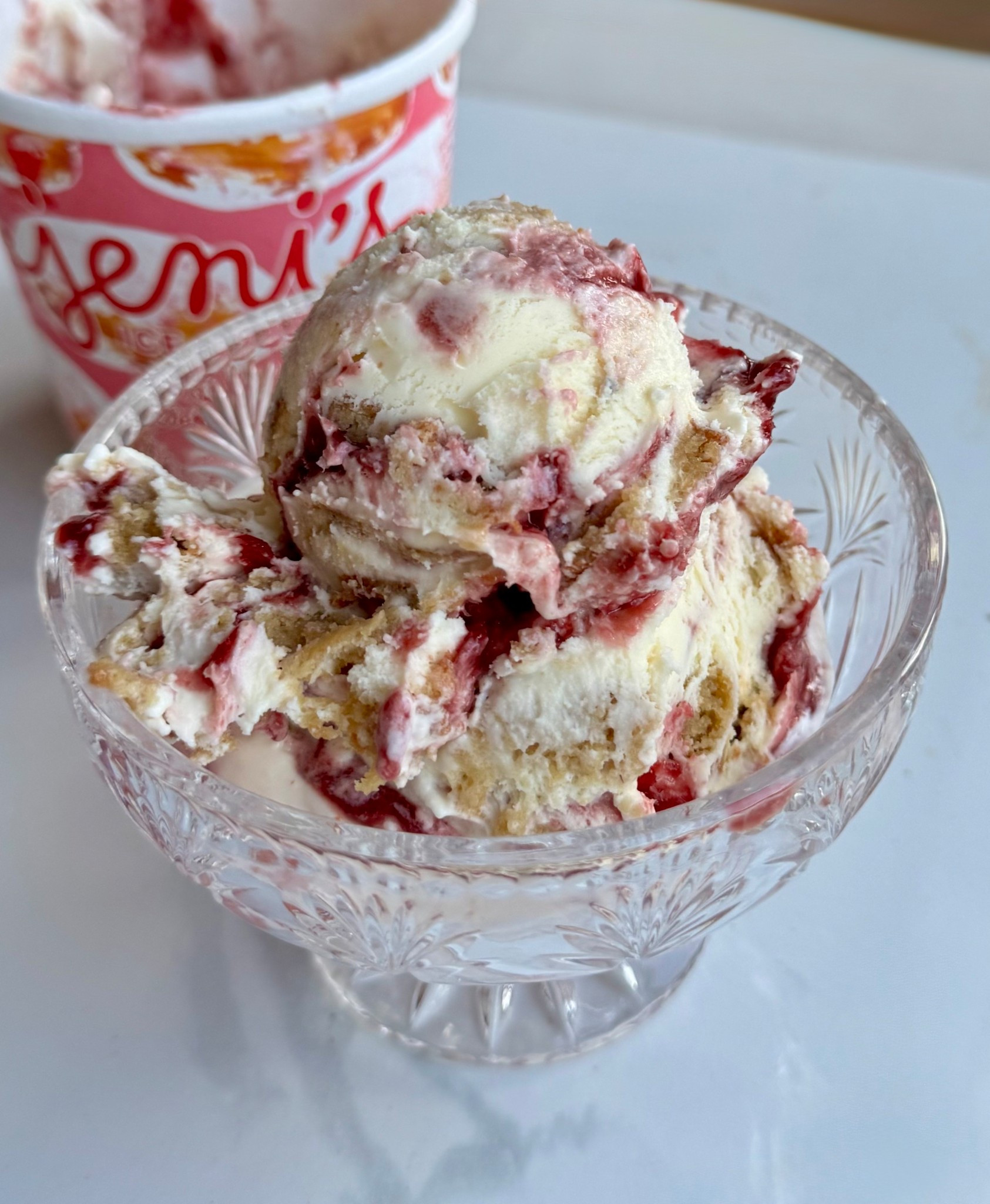 🍨 ice cream for breakfast because I can’t get enough of Jeni’s powdered jelly donut flavor 🤤 

#LTKfoodie #LTKselfcare #LTKmomlife