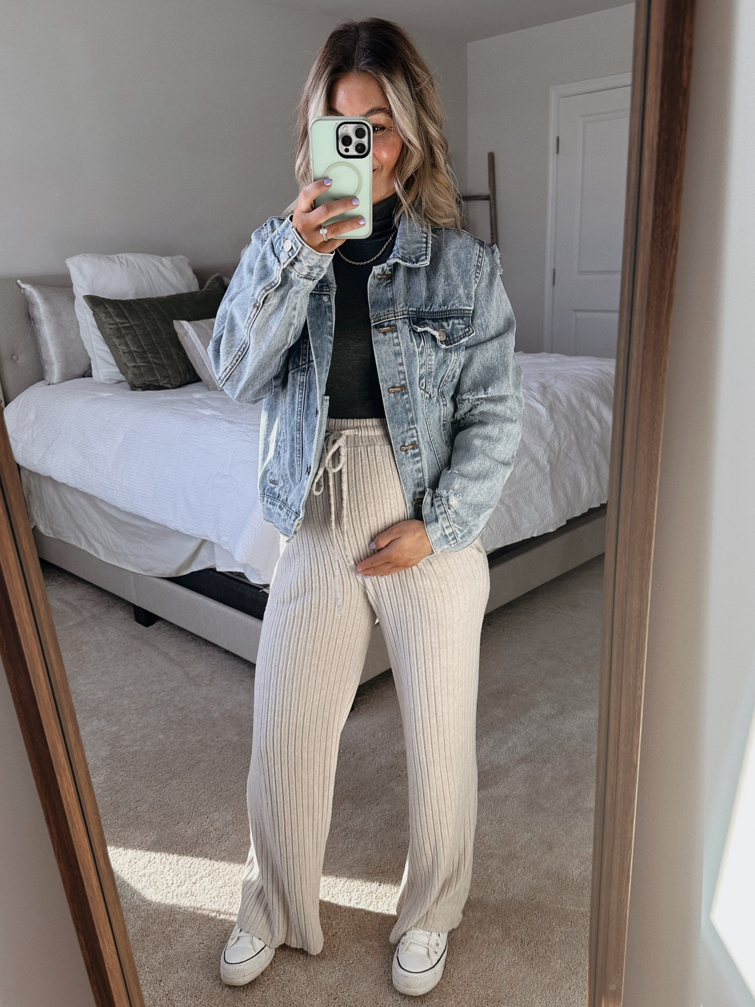 Wearing a size medium in jacket, size small in pants and top! These tops are so affordable and easy for layering!! 


Casual maternity outfit, pregnancy outfit, bump fit, Easter, maternity clothes , mom outfit, casual outfit, errand outfit, comfortable outfit, easy outfit, affordable outfit

#LTKU #LTKbump #LTKstyletip