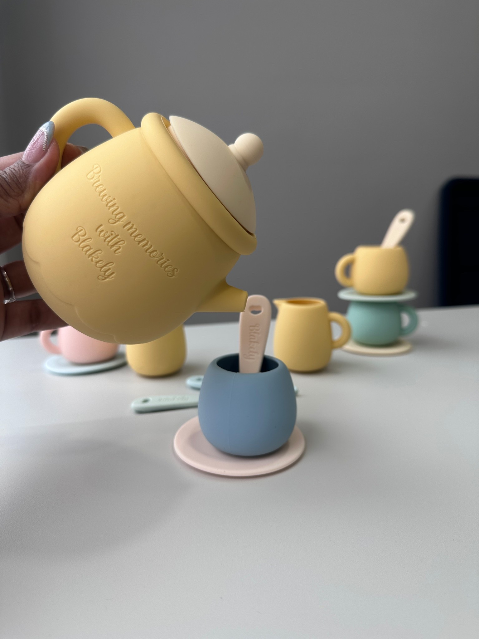 Perfect easter stuffer for the little ones.
#easter #easterstuffer #teaset #personalizedtoy 
