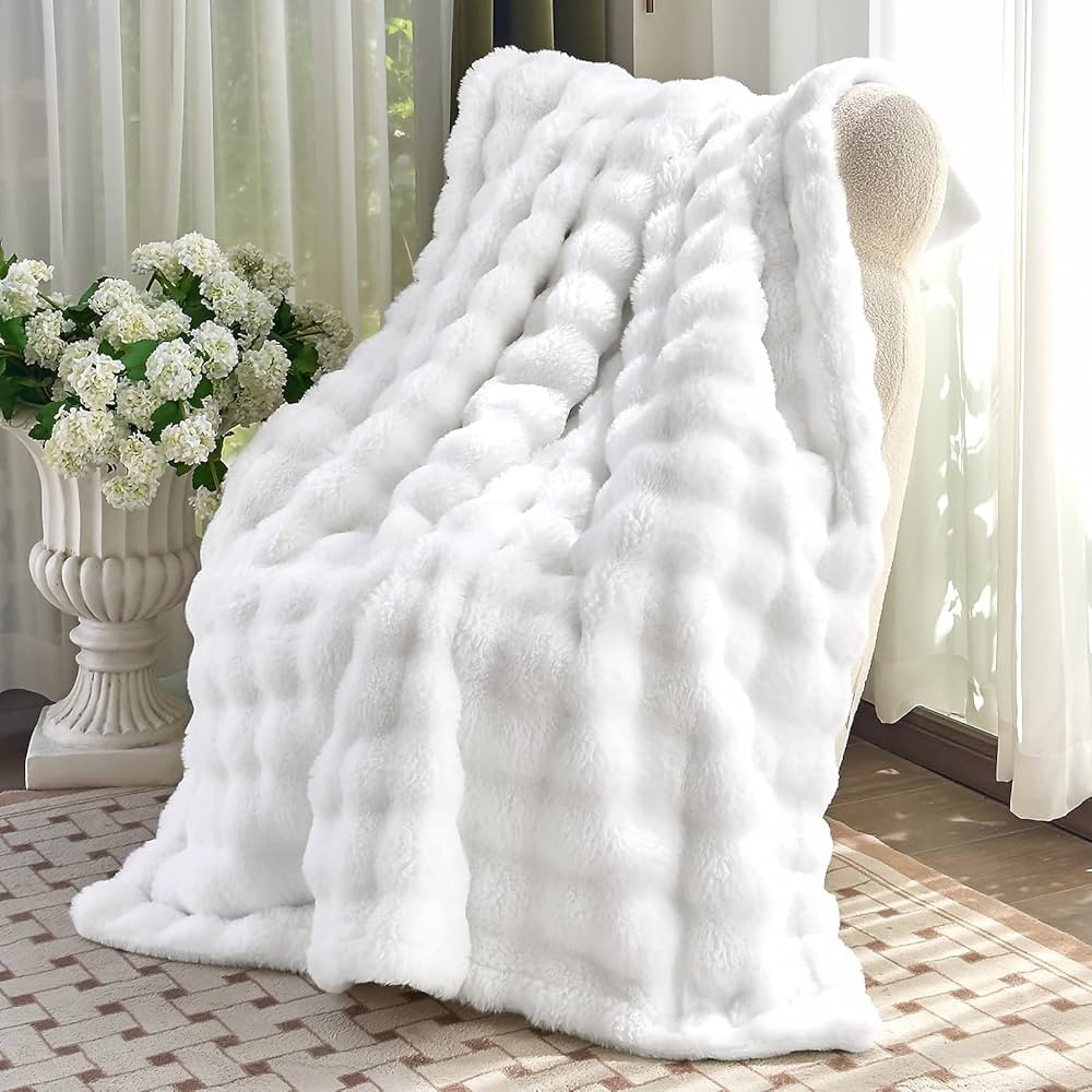 Faux Fur White Throw Blacket for Couch - Super Soft Heavy Flufyy Thick Bubble Throw Blankets for ... | Amazon (US)