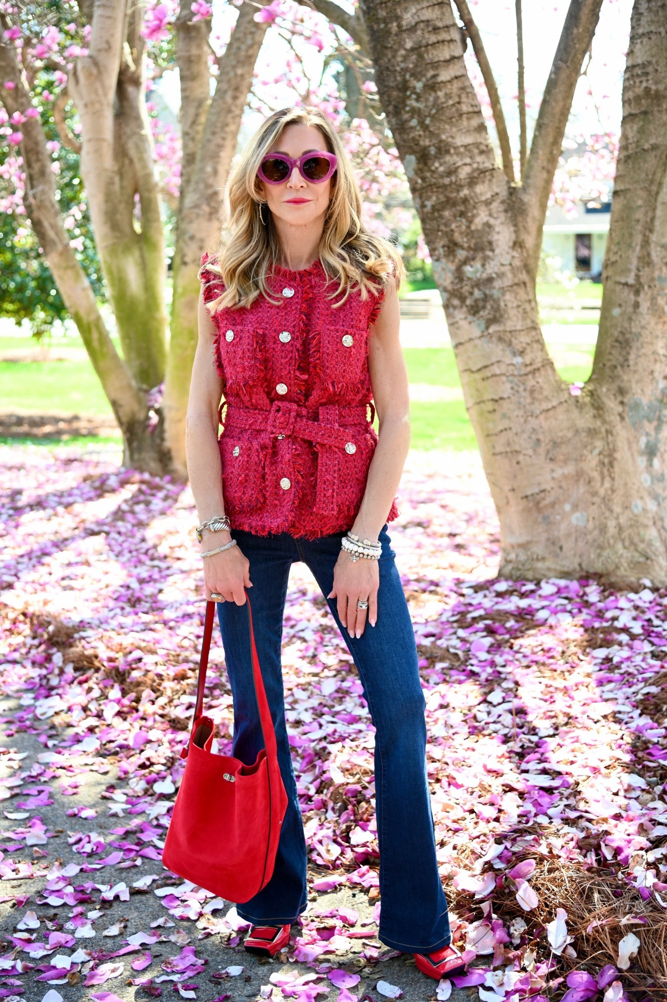 The prettiest belted tweed button fringe vest for spring!  Silver button detail and flecks of purple and metallic threat make this vest very special!  It’s perfect paired with skinny flare jeans, red pumps, a red suede bag and purple sunglasses!


#LTKootd #LTKOver40 #LTKSeasonal