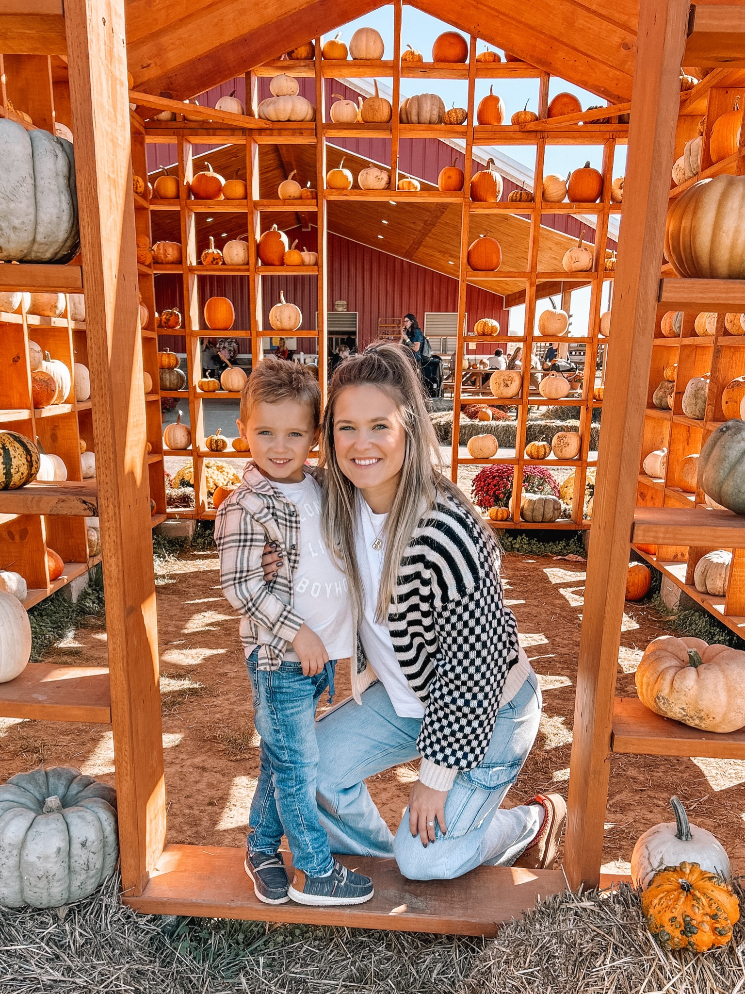 Pumpkin patch fun! 🎃🖤

Linking our outfits with the app! 🙌🏼

#LTKFamily #LTKKids #LTKSeasonal