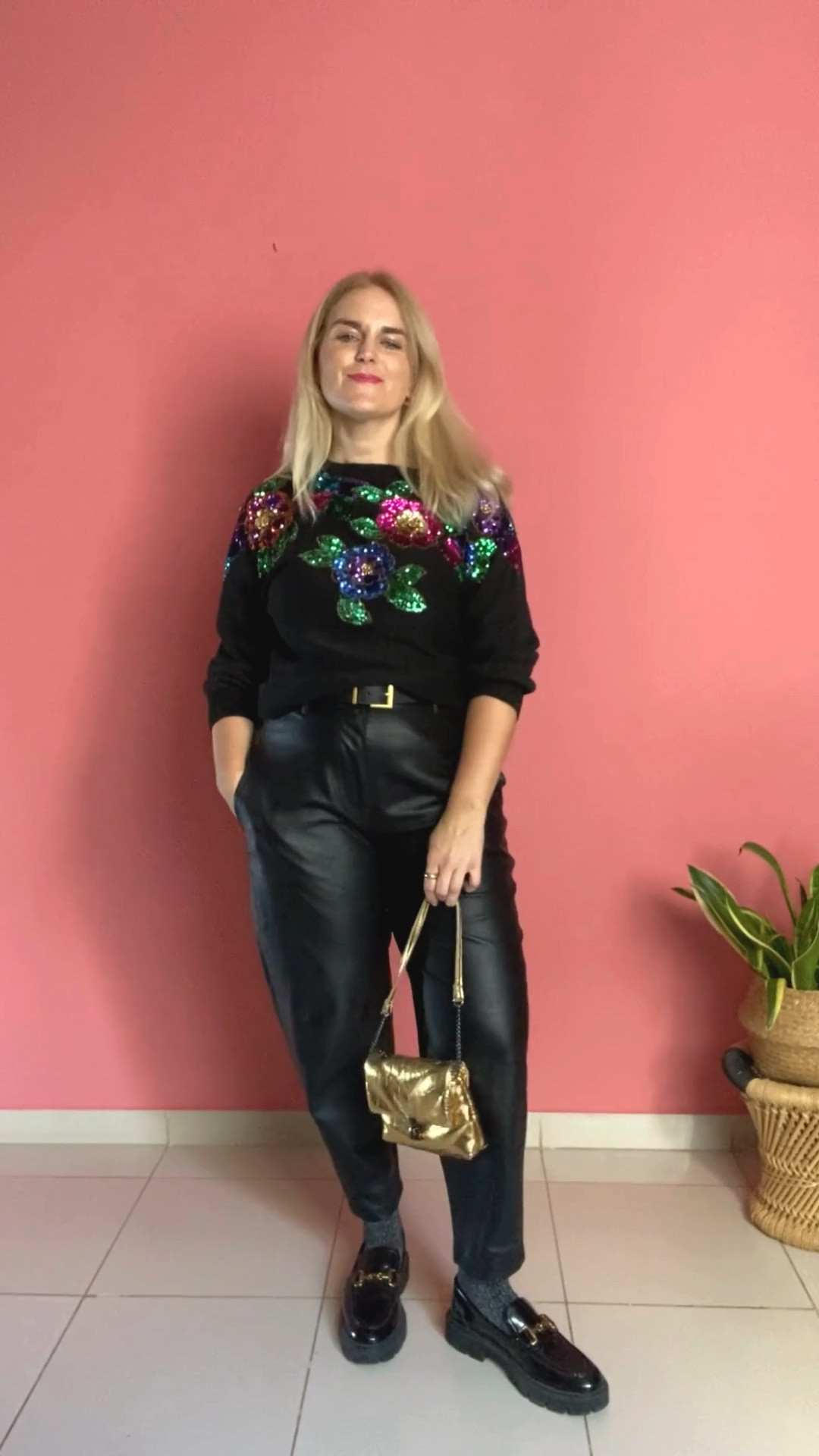 3 Easy party looks to try when you are stuck on what to wear:⁠
⁠
1 - Fun jumper + leather trousers⁠
⁠
My jumper is vintage bought in Tokyo, it’s so tacky is amazing. ⁠
Leather look trousers from ages ago from @zara UK12 ⁠
Loafers @massimodutti⁠
Bag @zara ⁠
⁠
2 - Fancy jacket + wide leg jeans⁠
⁠
This kimono style jacket is 2nd hand from my favourite charity shop in London (opposite Highbury&Islington station)⁠
Wide-leg jeans are new from @hm love this pair so much, they are soft and super comfortable! I am wearing a UK14 but adjusted the waist as it was huge. ⁠
Pink shoes @sfera ⁠
Vintage bag⁠
⁠
3 - Black dress + gold accessories⁠
⁠
Black knit dress very old from @mango ⁠
Oversized leather biker is @mango bought 2nd hand⁠
Gold shoes @cortefiel⁠
Belt @zara⁠
⁠
⁠
#easypartylooks #eventdressing #festivelooks #outfitideas #personalstyle #onlinestyling #size12

#LTKmidsize #LTKeurope #LTKuk