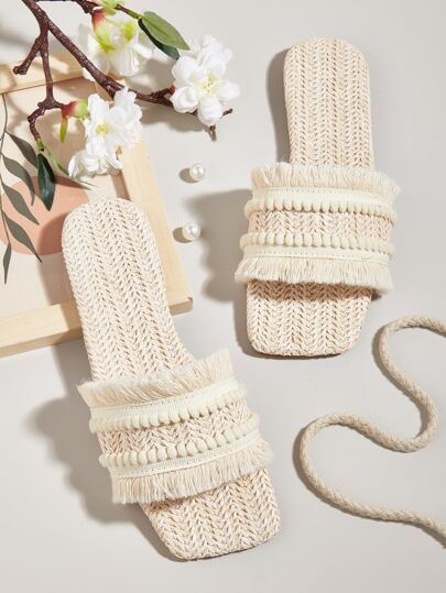 Fashionable Outdoor Flat Slippers For Women, Fringe& Pom Pom Decor Straw Open Toe Slide Sandals | SHEIN