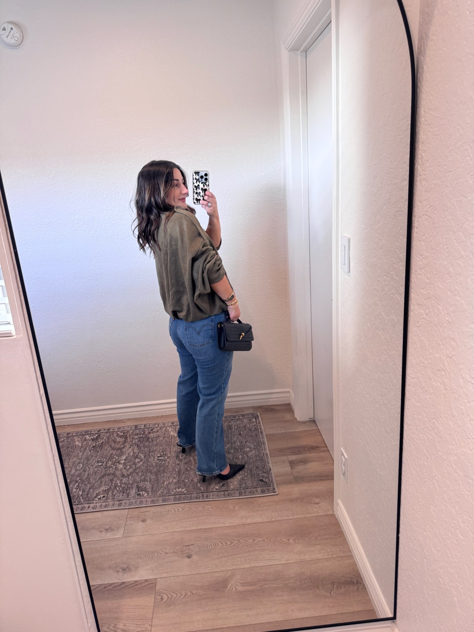 The IT jacket for fall!! 

Faux suede jacket size small
Black tee size small
Jeans size 27 (if between sizes then size up) 

5'0" 140lbs

#LTKFindsUnder100 #LTKPetite #LTKSeasonal