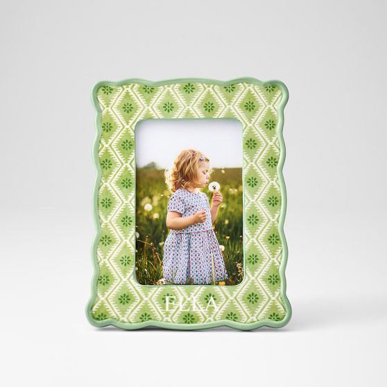 Sanderson Scalloped Ceramic Picture Frame | Mark and Graham