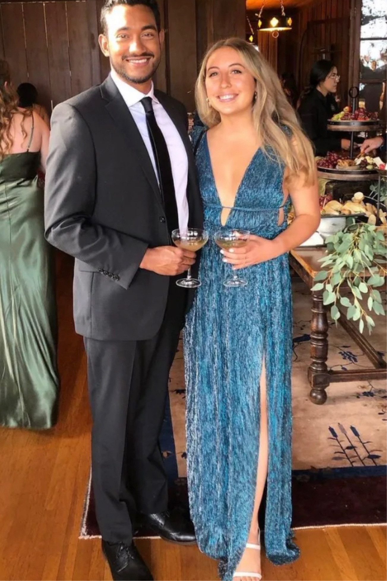 You will love this sparkly formal wedding guest dress! 

#LTKunder100 #LTKwedding