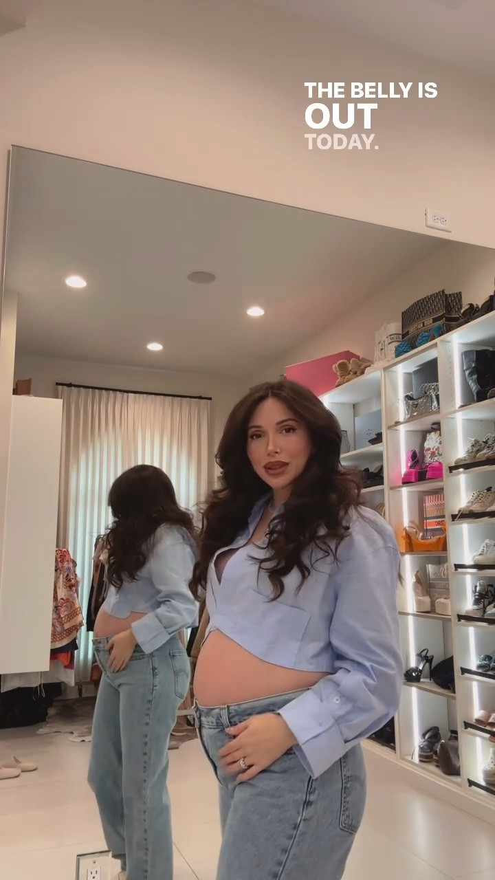 Low rise jeans that are bump friendly 

#LTKbump #LTKsalealert #LTKMostLoved