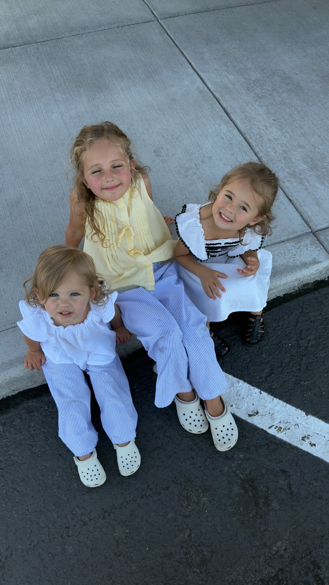 Girls kids toddler thin stripe blue wide leg pants outfit 

#LTKBaby #LTKKids #LTKOver40