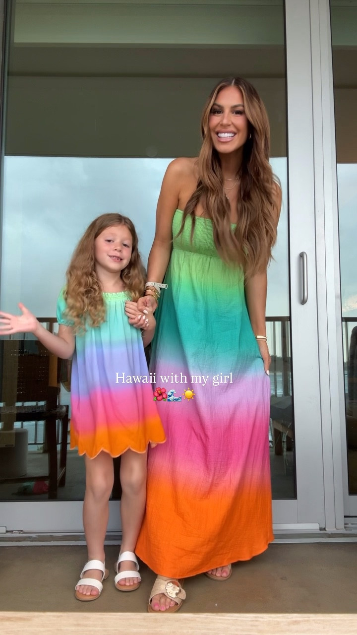 Beach day 🌊Use code Holliew10 for 10% off!
I’m wearing size small
And Blakely’s in size 7/8 

#LTKdayinmylife #LTKootd #LTKSeasonal