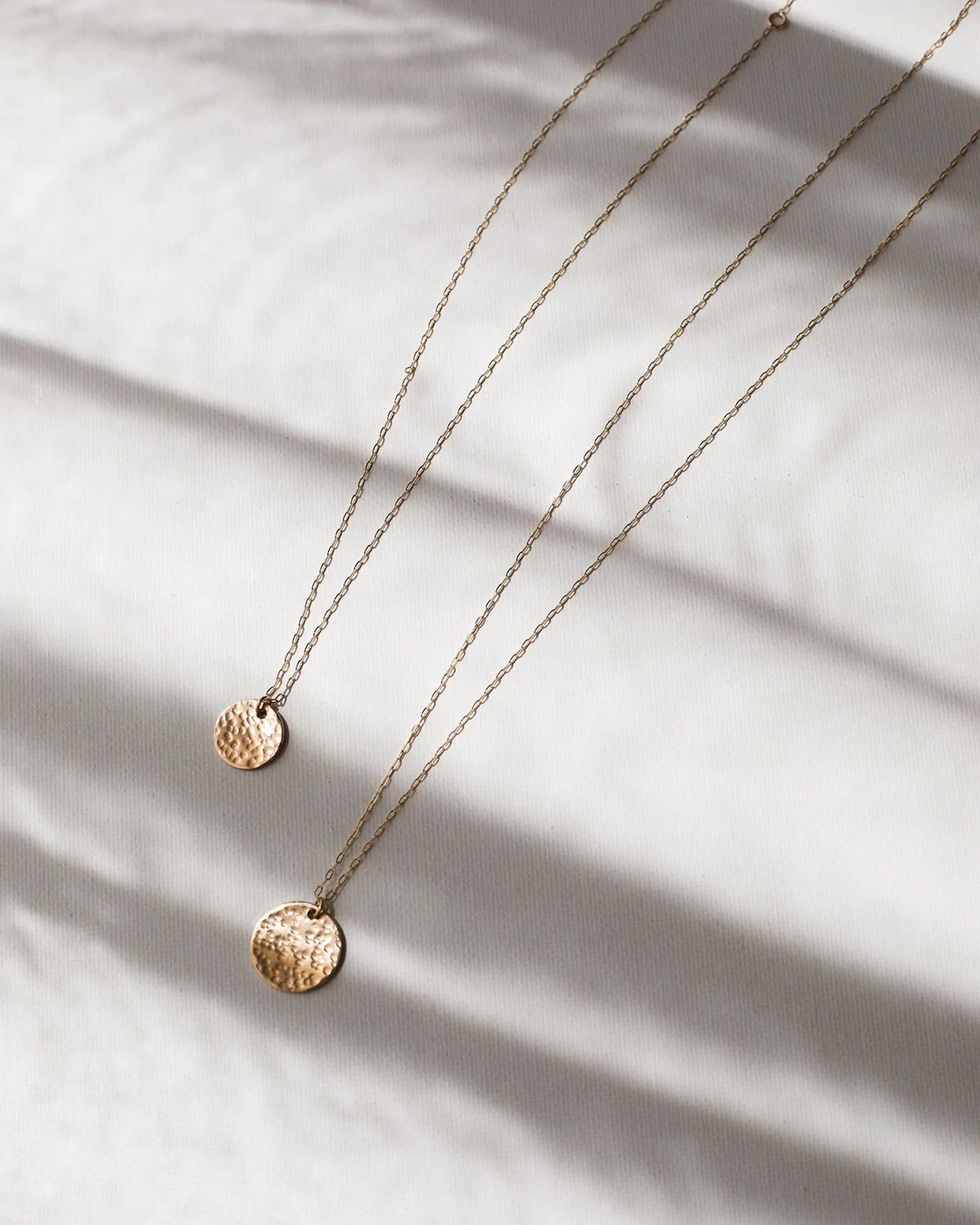 THE HAMMERED COIN NECKLACE - GOLD | Stylin by Aylin