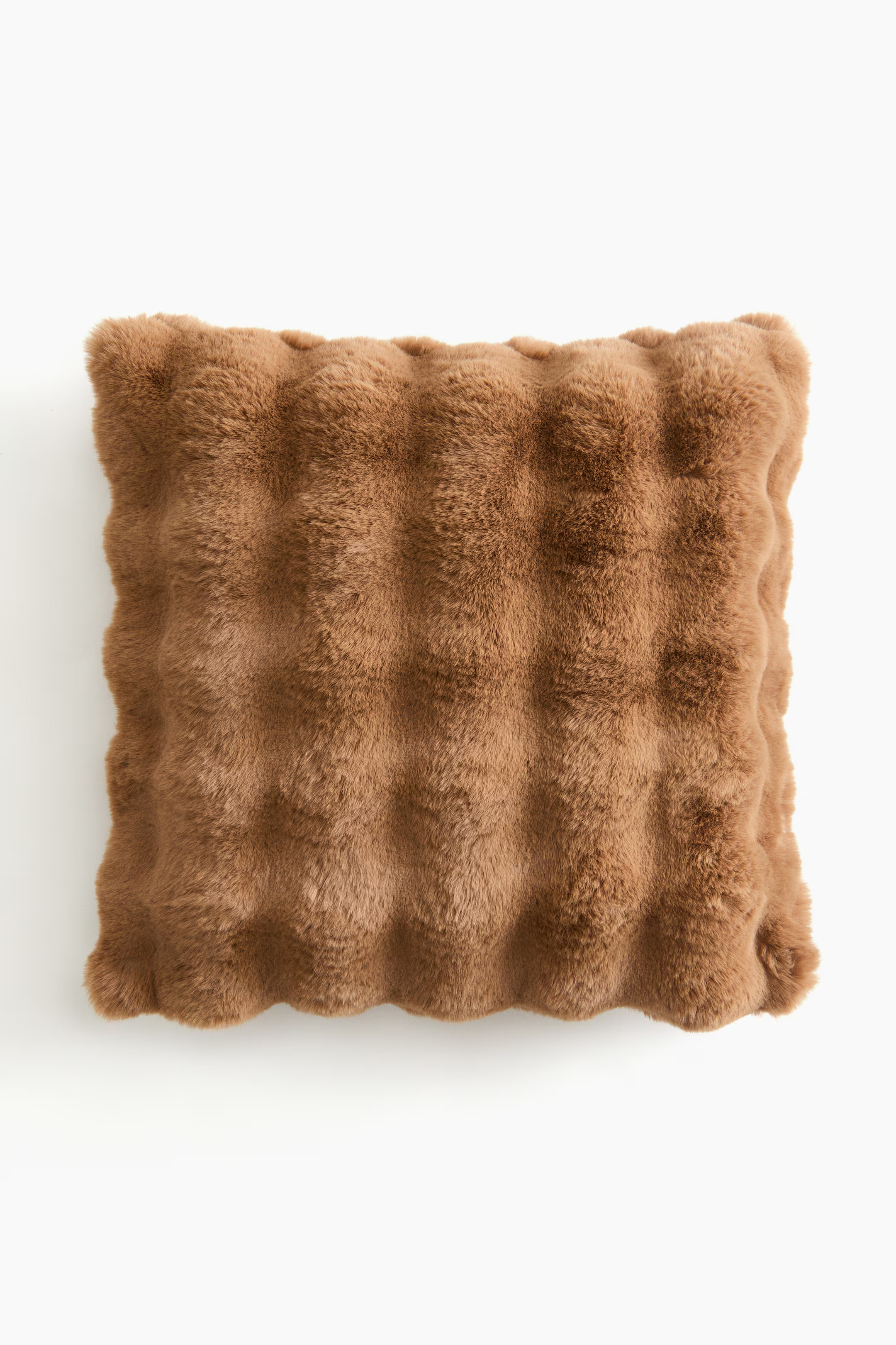 Fluffy cushion cover | H&M (UK, MY, IN, SG, PH, TW, HK)