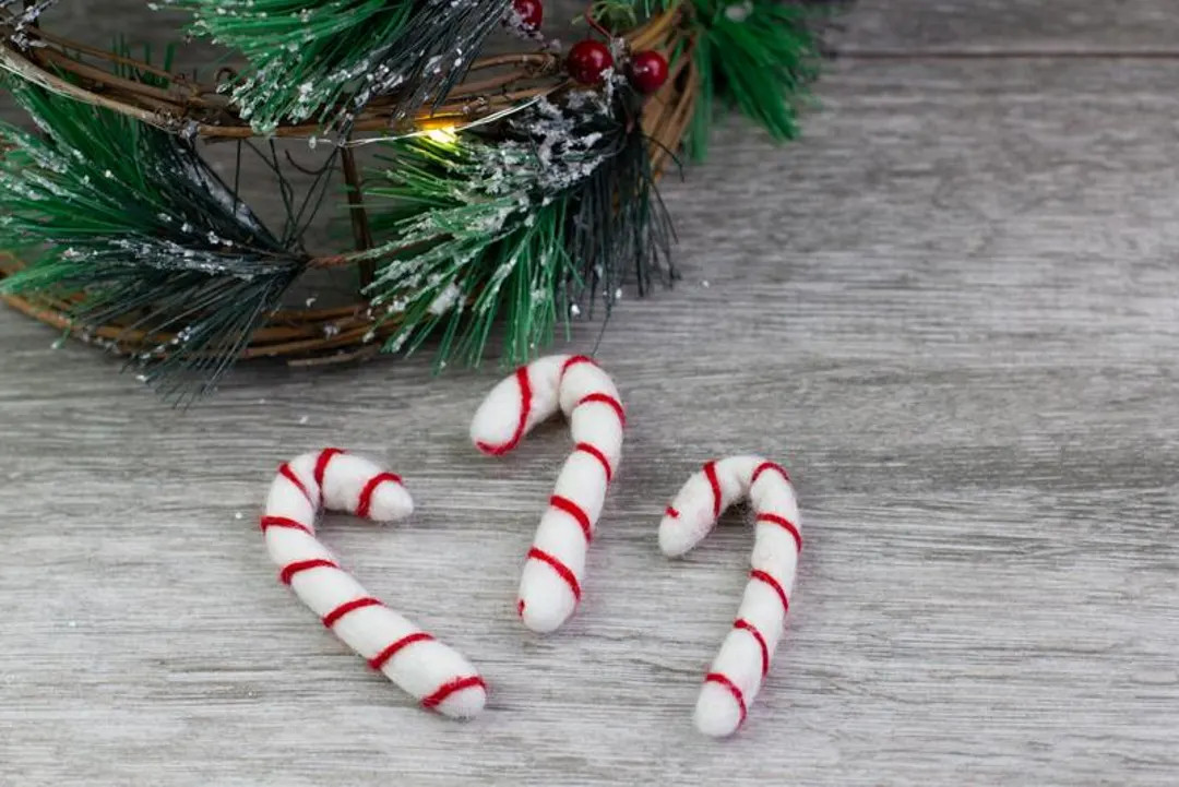 Felted Candy Cane Shapes- Red & White- Christmas Tiered Tray, Peppermint Patty Bowl Filler, Winte... | Etsy (US)