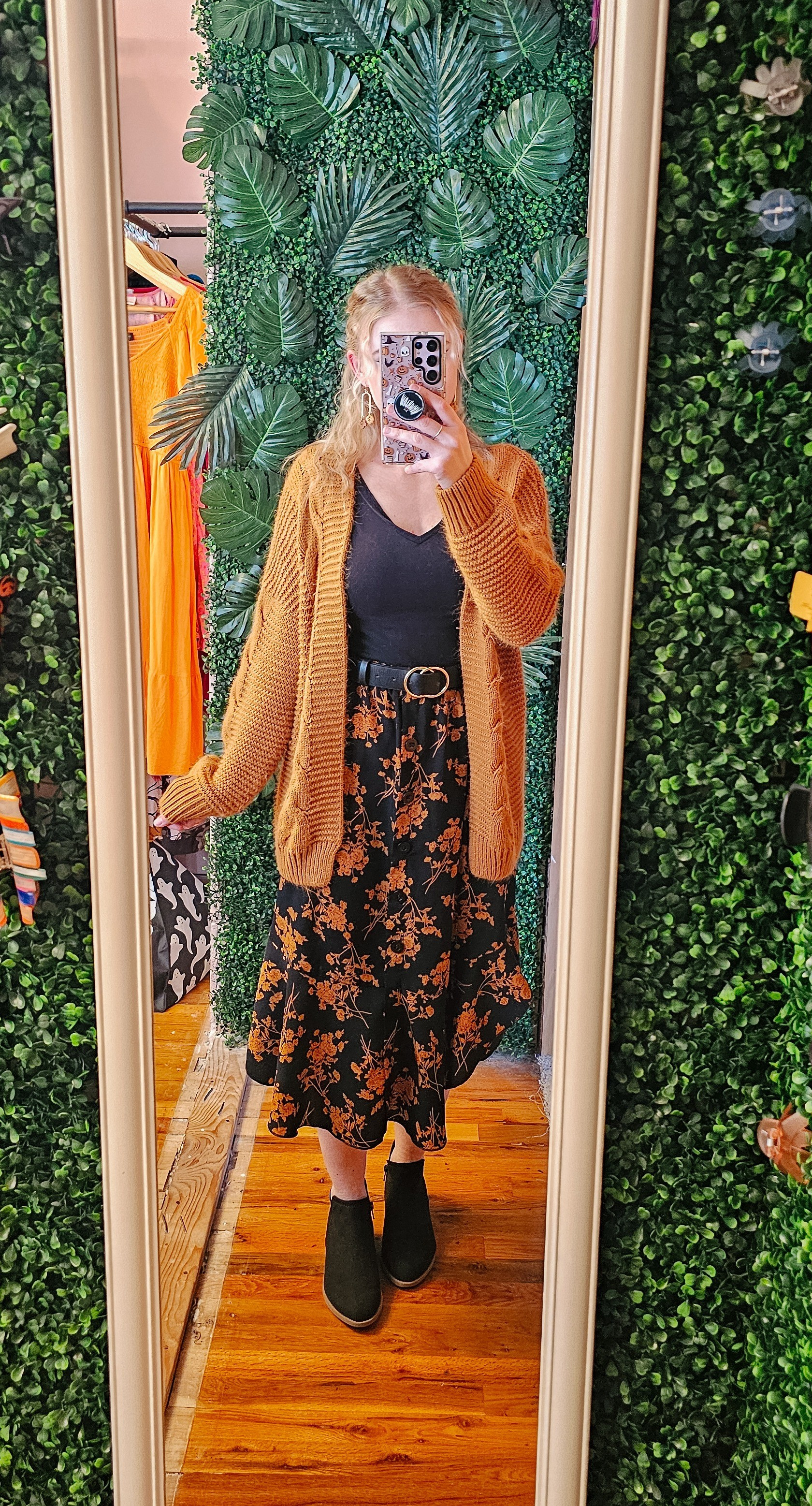 Cute Thanksgiving outfit idea

#LTKFindsUnder50 #LTKFindsUnder100 #LTKStyleTip