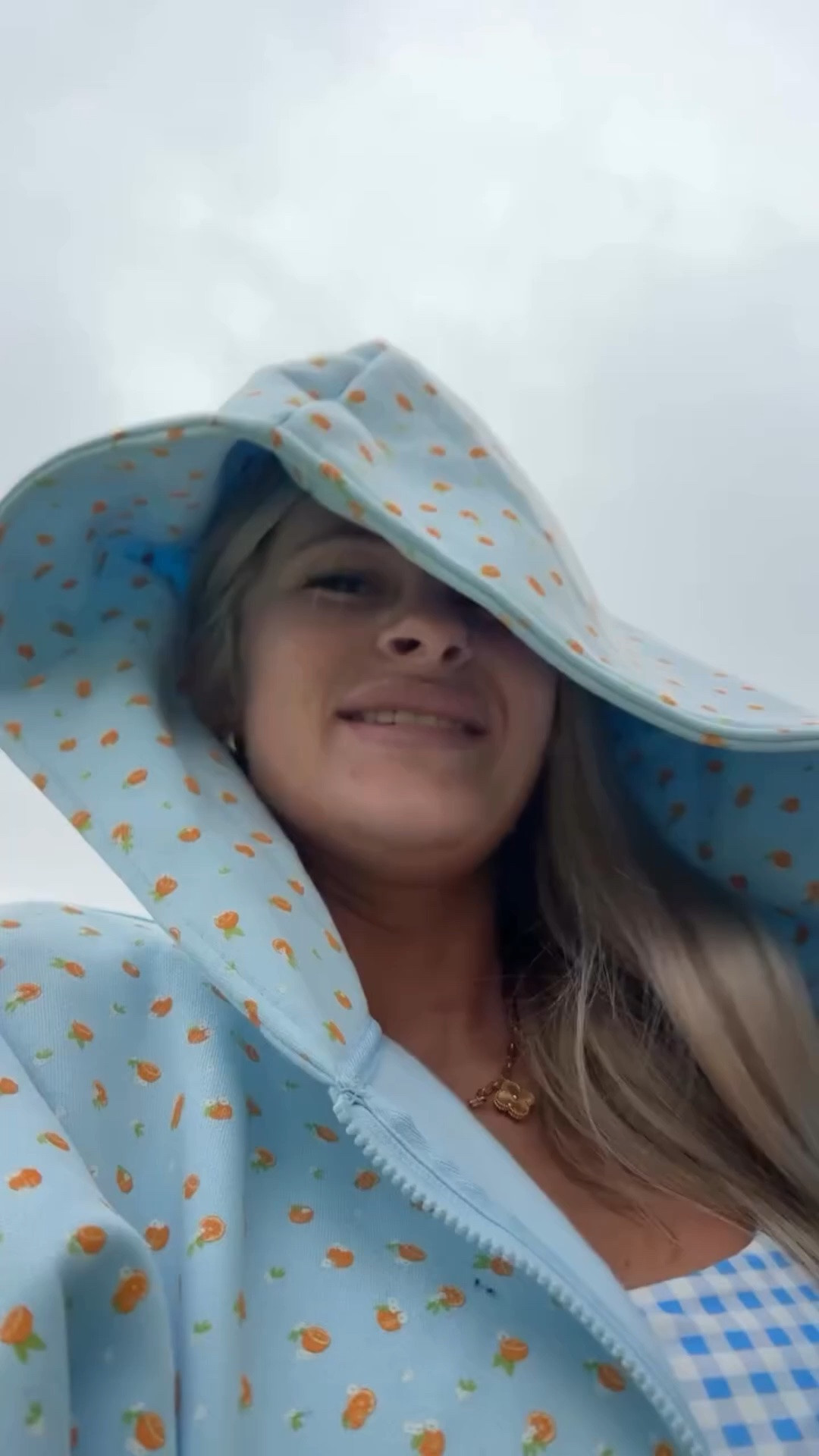 What a view of all 5 of my chins this morning🤣☠️😵‍💫 #ditl #realisticmomlife
#morningvlog #beachprep

#LTKootd #LTKdayinmylife