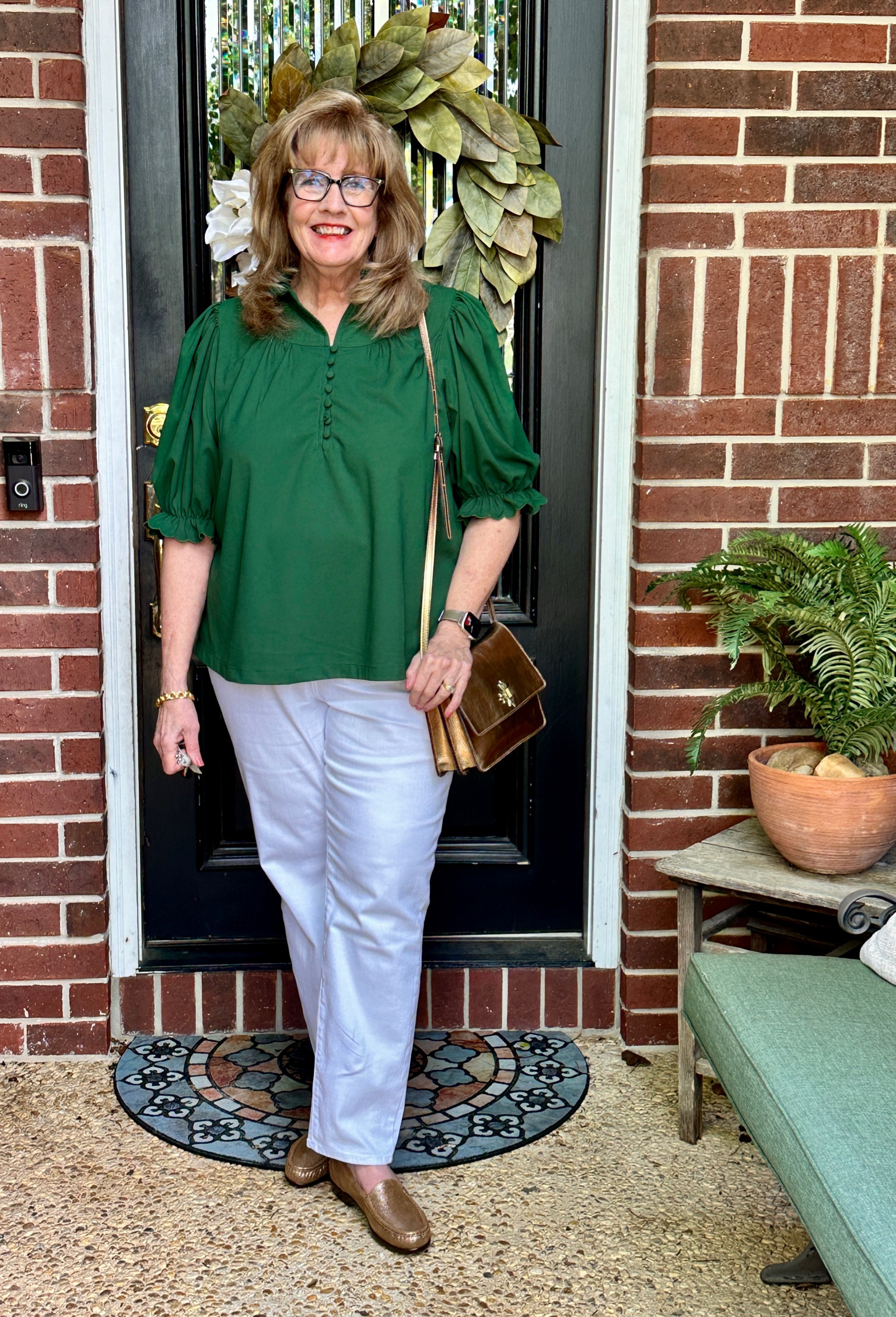 Love this spring outfit in green & white!


#LTKover40 #LTKSeasonal #LTKstyletip