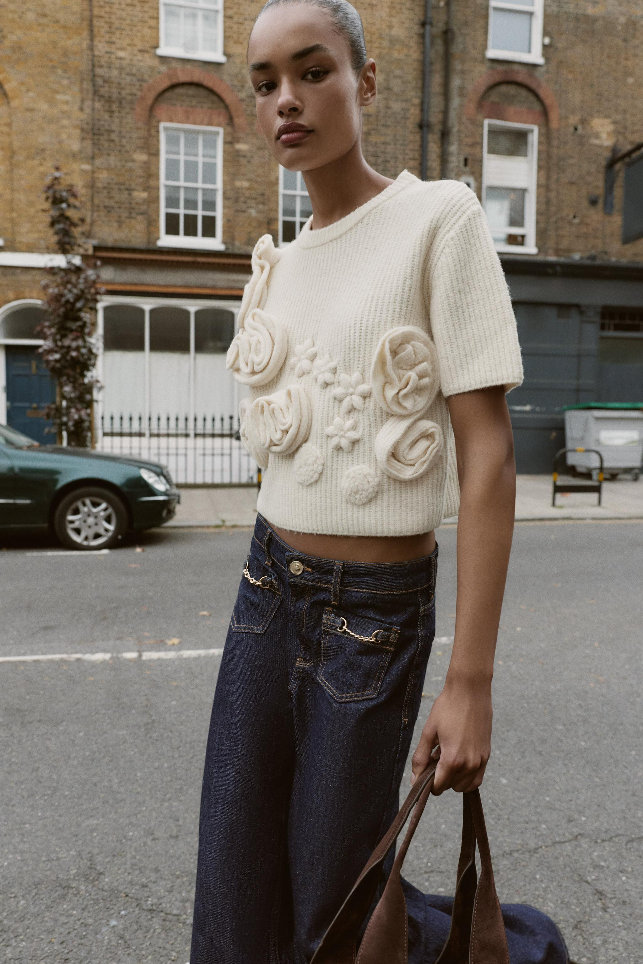 FLORAL TEXTURED KNIT JUMPER | Zara US