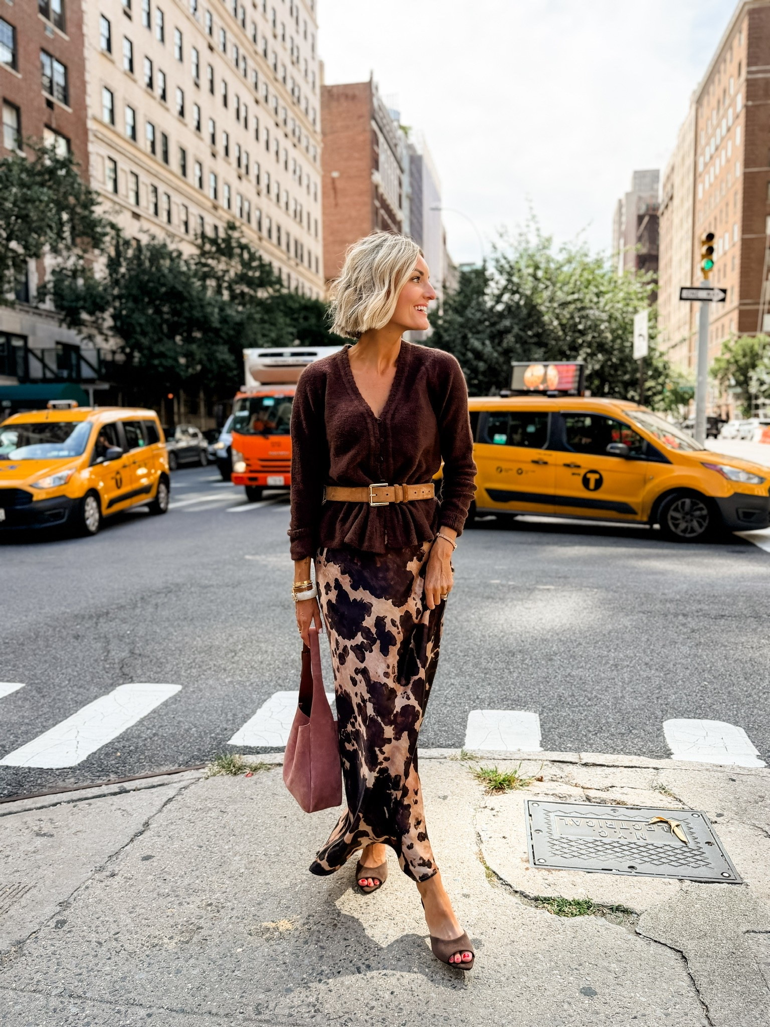 Give me all the shades of browns! 😍 A look I styled in New York City that I’m still not over! I absolutely love the print on this skirt! Wearing XS/2!

Loverly Grey, fall outfit, New York outfit, fall outfit, brown sweater, brown skirt

#LTKSeasonal