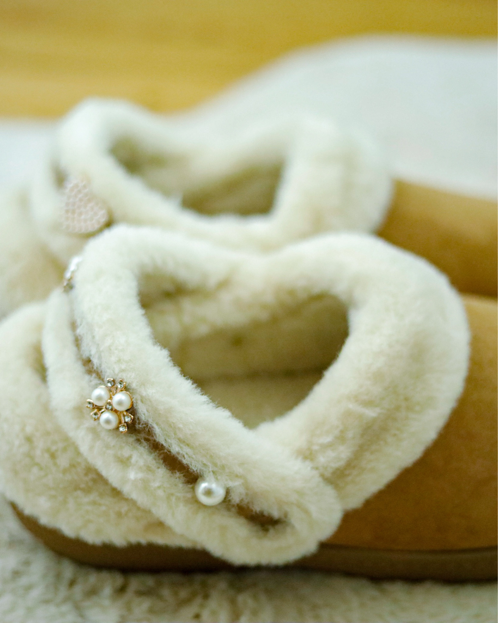 crocs is that girl for autumn 🍂 the fact that you can add JIBBITZ to these is what got me! grabbed these babies in a size W11/M9 

#LTKSeasonal #LTKFindsUnder100 #LTKShoeCrush