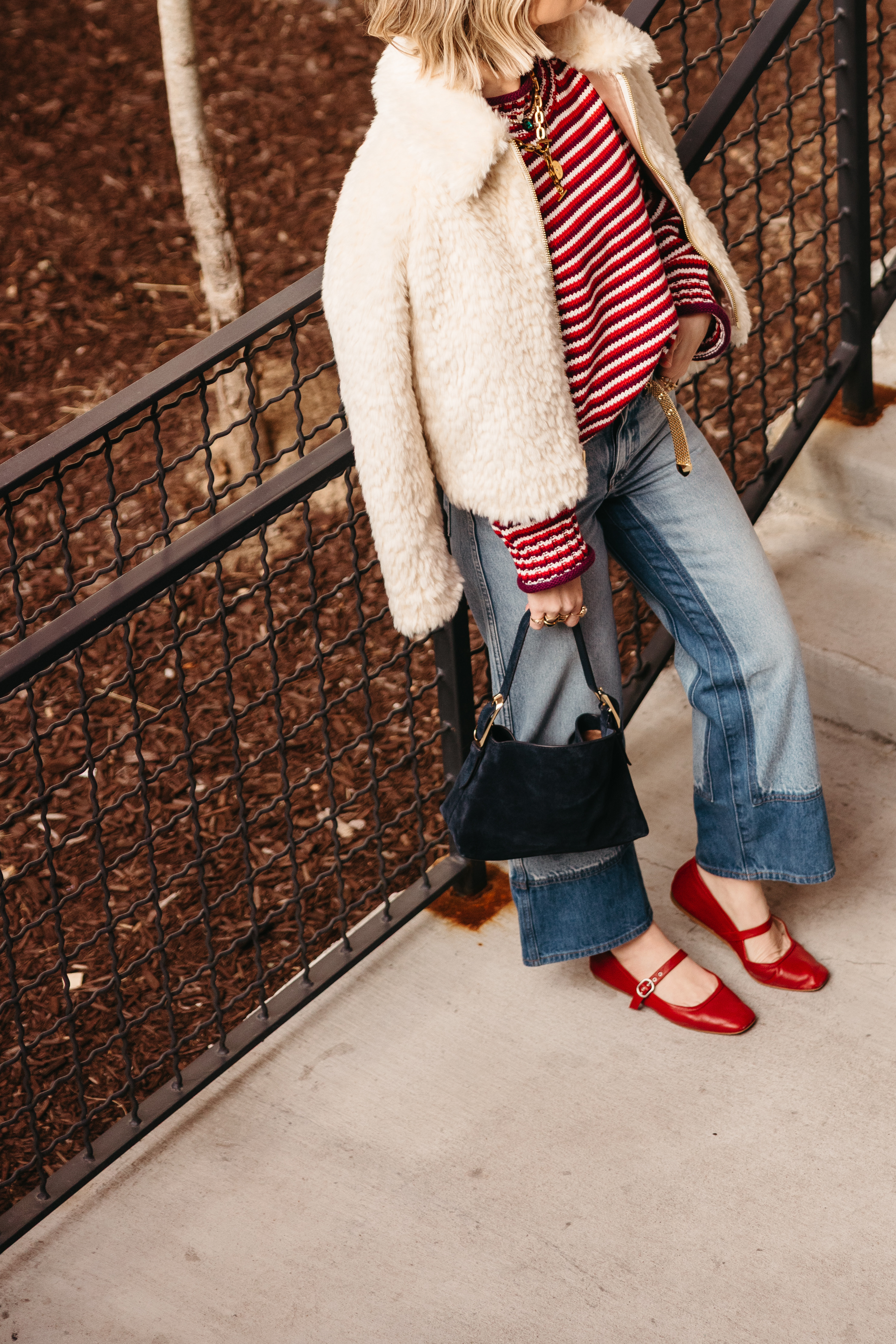 Seeing stripes in J.Crew 💌 Viral roll neck sweater is back in new colors! @j.crew #ad

#LTKootd