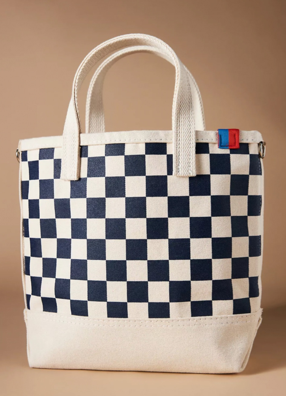 it’s giving elevated ll bean tote 🤌🏼 the perfect summer catch all 

#LTKstyletip #LTKitbag #LTKtravel