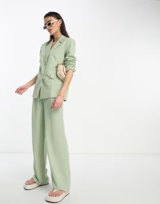 4th & Reckless tailored blazer and trouser co-ord in sage green | ASOS (Global)