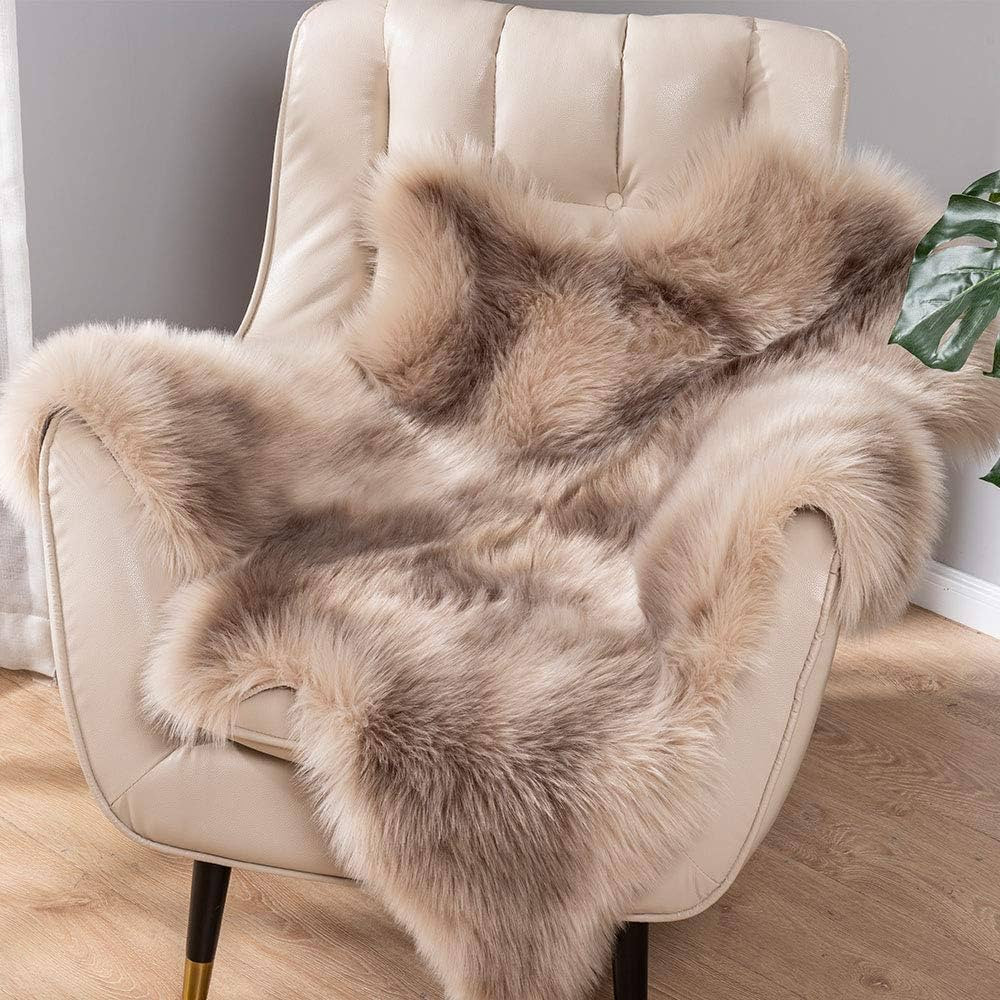 Carvapet Soft Fur Rugs Fake Reindeer Hide Area Rug Fluffy Faux Fur Carpet for Bedroom Floor Mat H... | Amazon (US)