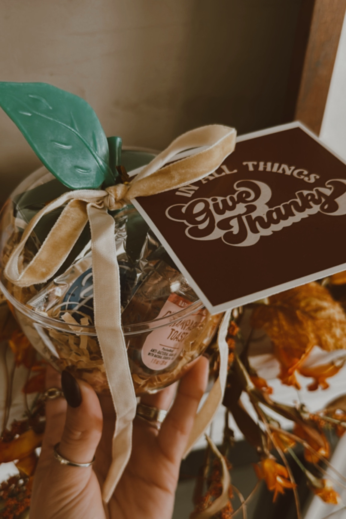 Clear plastic apple 🍎 containers, perfect for teacher gifts!!

#LTKFindsUnder50 #LTKStyleTip #LTKHoliday