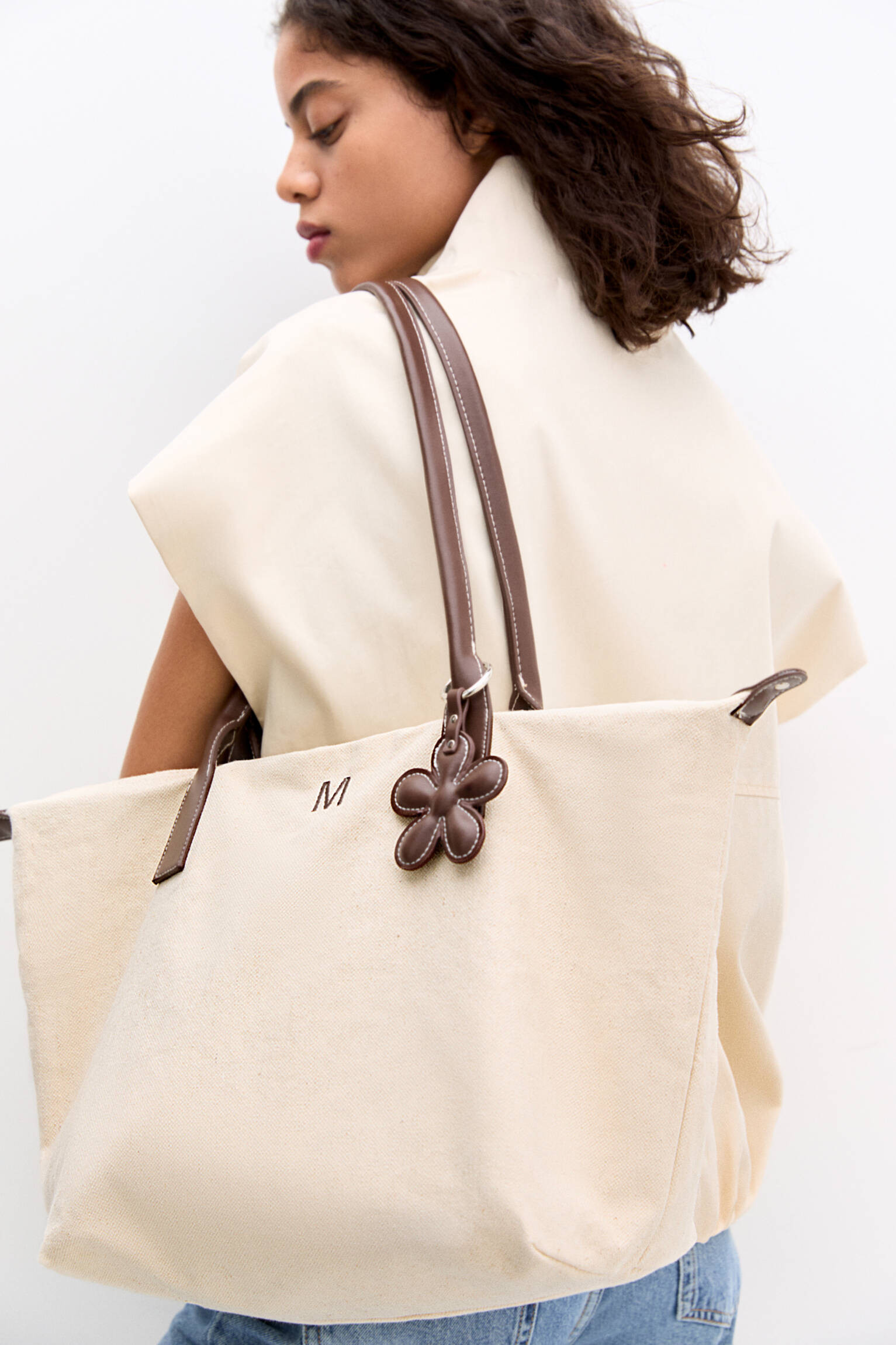 Embellished shopper bag | PULL and BEAR UK