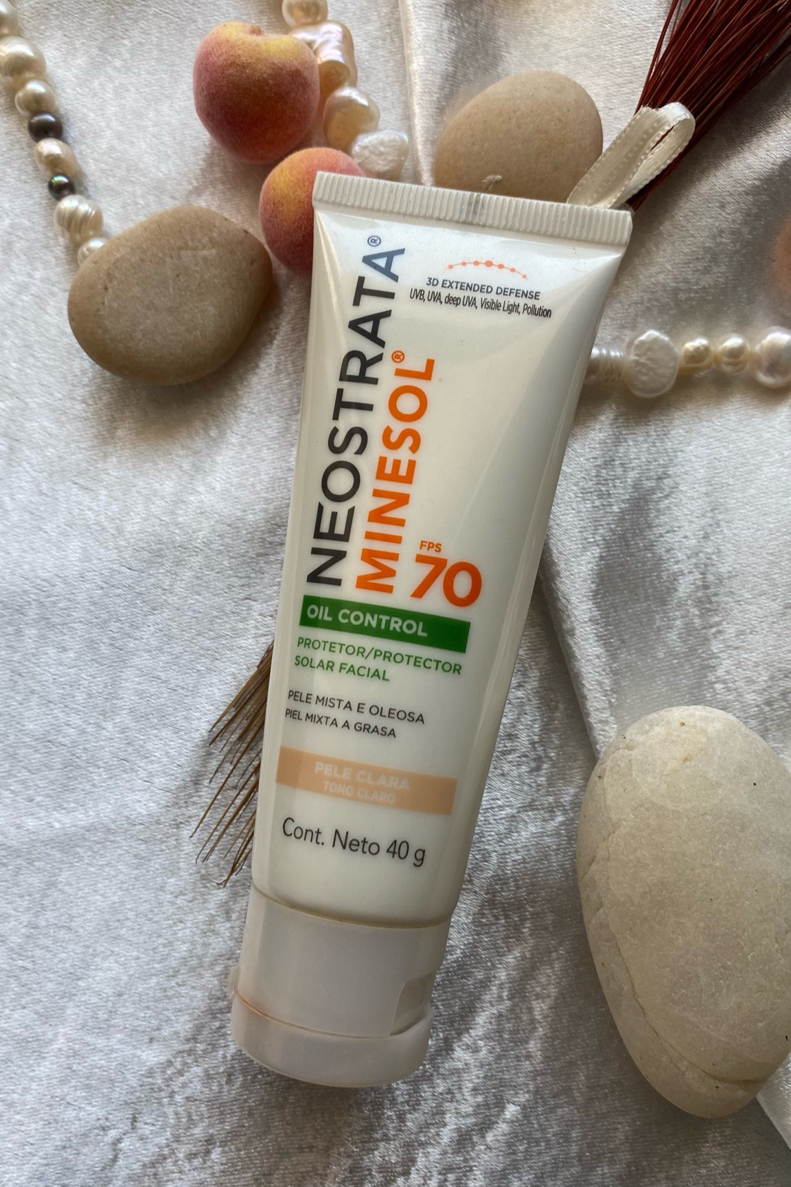 Aquele protetor solar queridinho dos dermatologistas…segura que é uma beleza na água, não deixa a pele oleosa e na versão com cor, pode até substituir a base! 

#LTKswim #LTKbrasil #LTKtravel