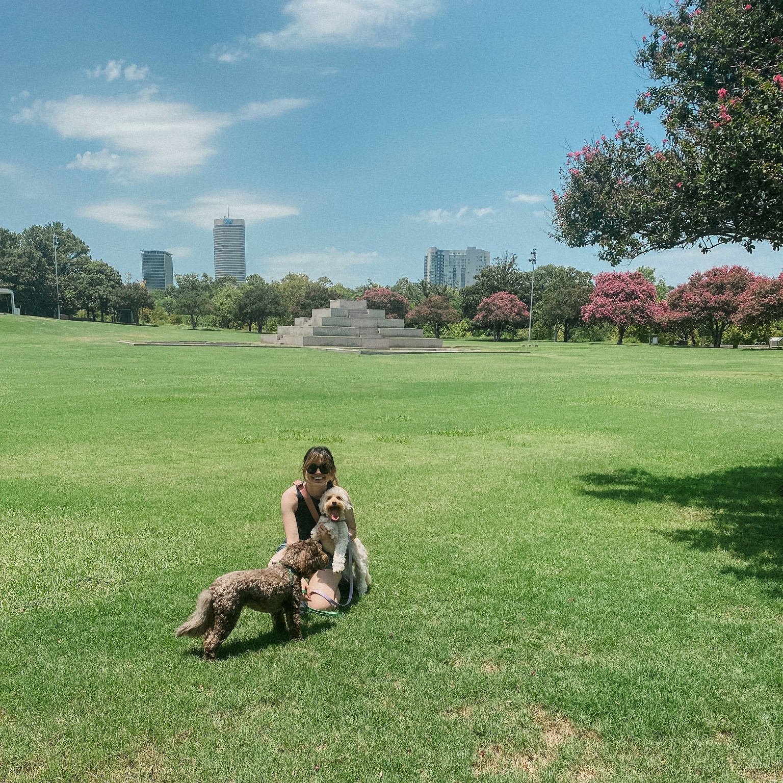 Summer
Dog walking outfit
Outdoor voices tank
Target running shorts
Amazon sunglasses
Lululemon belt bag
On Clouds shoes