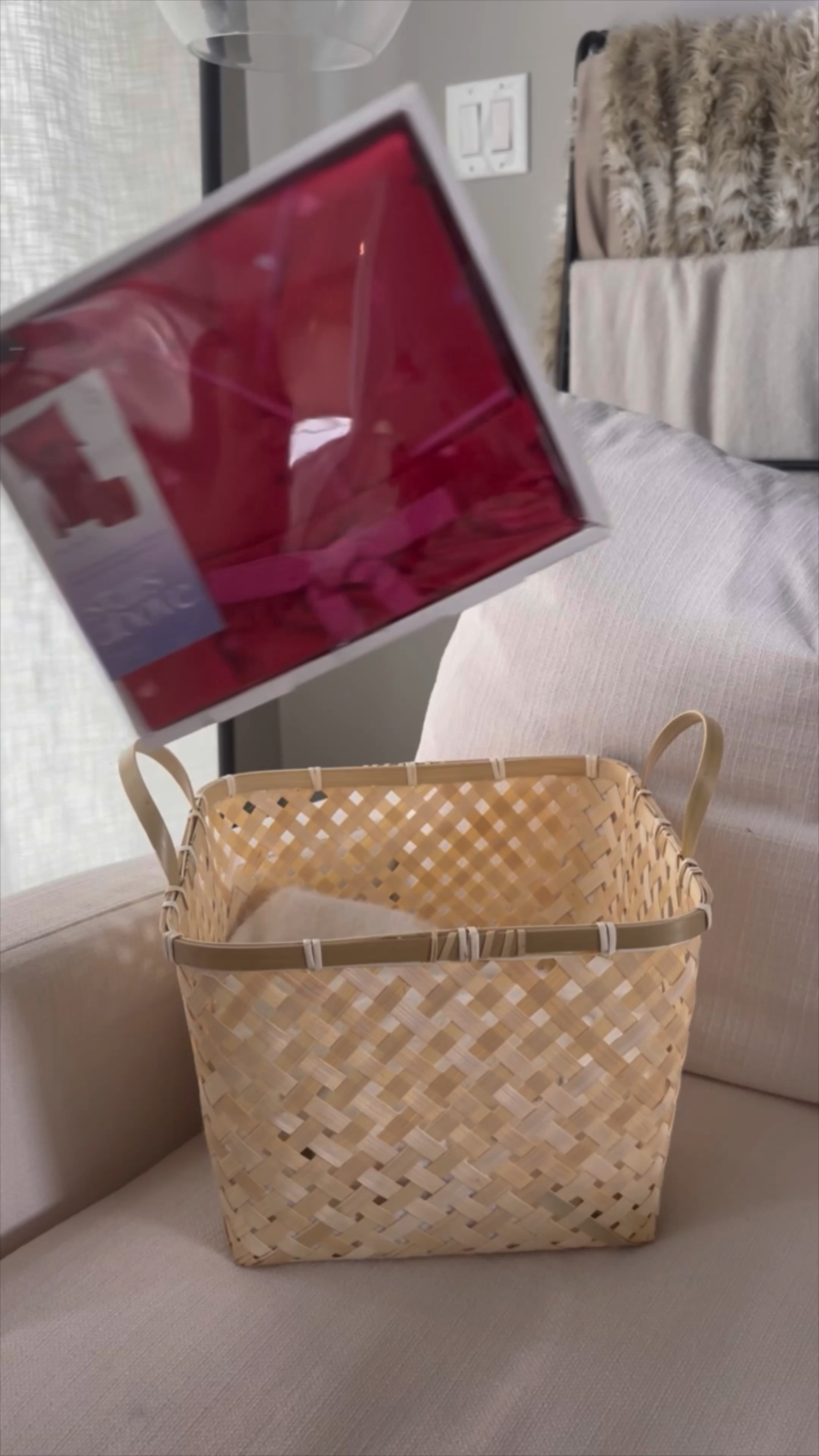 Valentine’s Day basket! 


Valentines gift 
Beauty 
Essie 
Lip gloss 
Liquid blush 
#targetpartner 

#LTKGiftGuide #LTKMostLoved #LTKbeauty