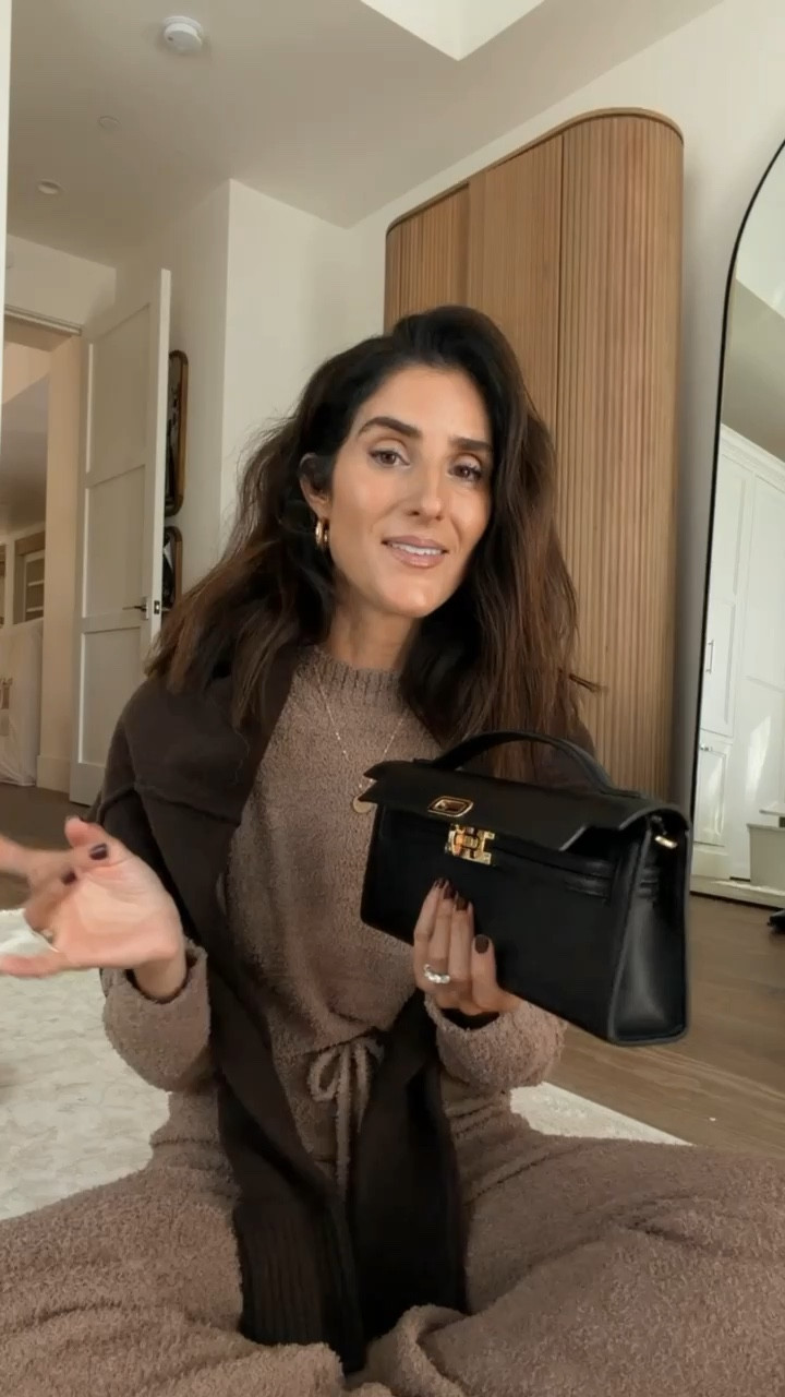 This bag just arrived and I’m loving it! I’m just shy of 5-7” wearing the size small set #stylinbyaylin #aylin #bag #amazon 

#LTKootd #LTKBeauty #LTKgrwm