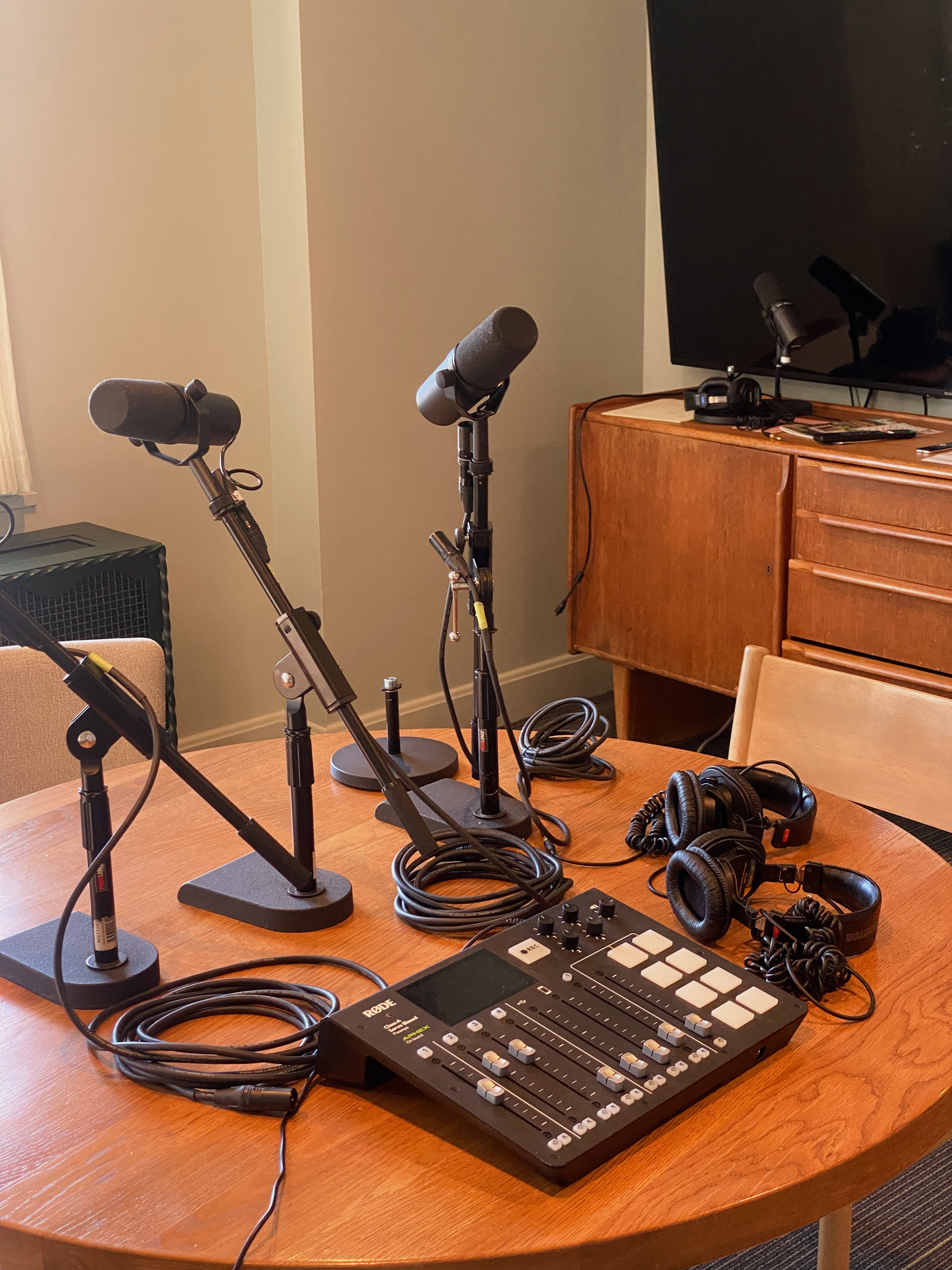 Got a lot of questions about my filming and recording set up so here are some of my recommendations 

#LTKWorkwear #LTKCyberWeek #LTKdayinmylife