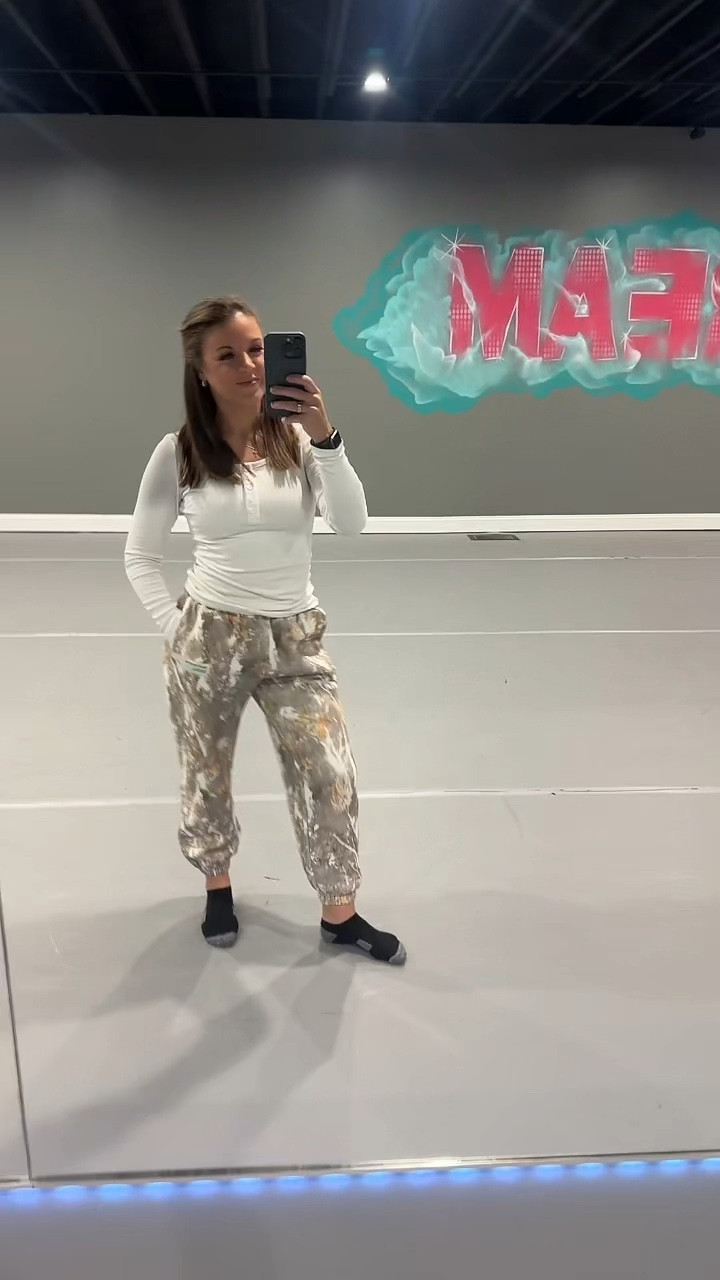 Little teacher fit check 

#danceteacher #sweatpants #camo #camopants

#LTKPetite #LTKActive #LTKSeasonal