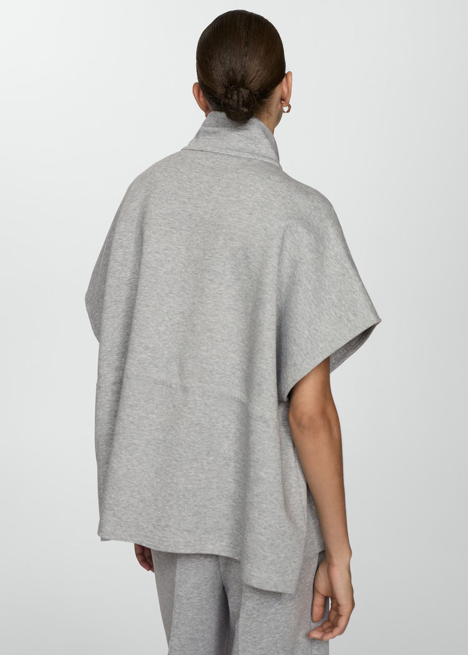 Poncho jacket with flap pockets | MANGO (US)