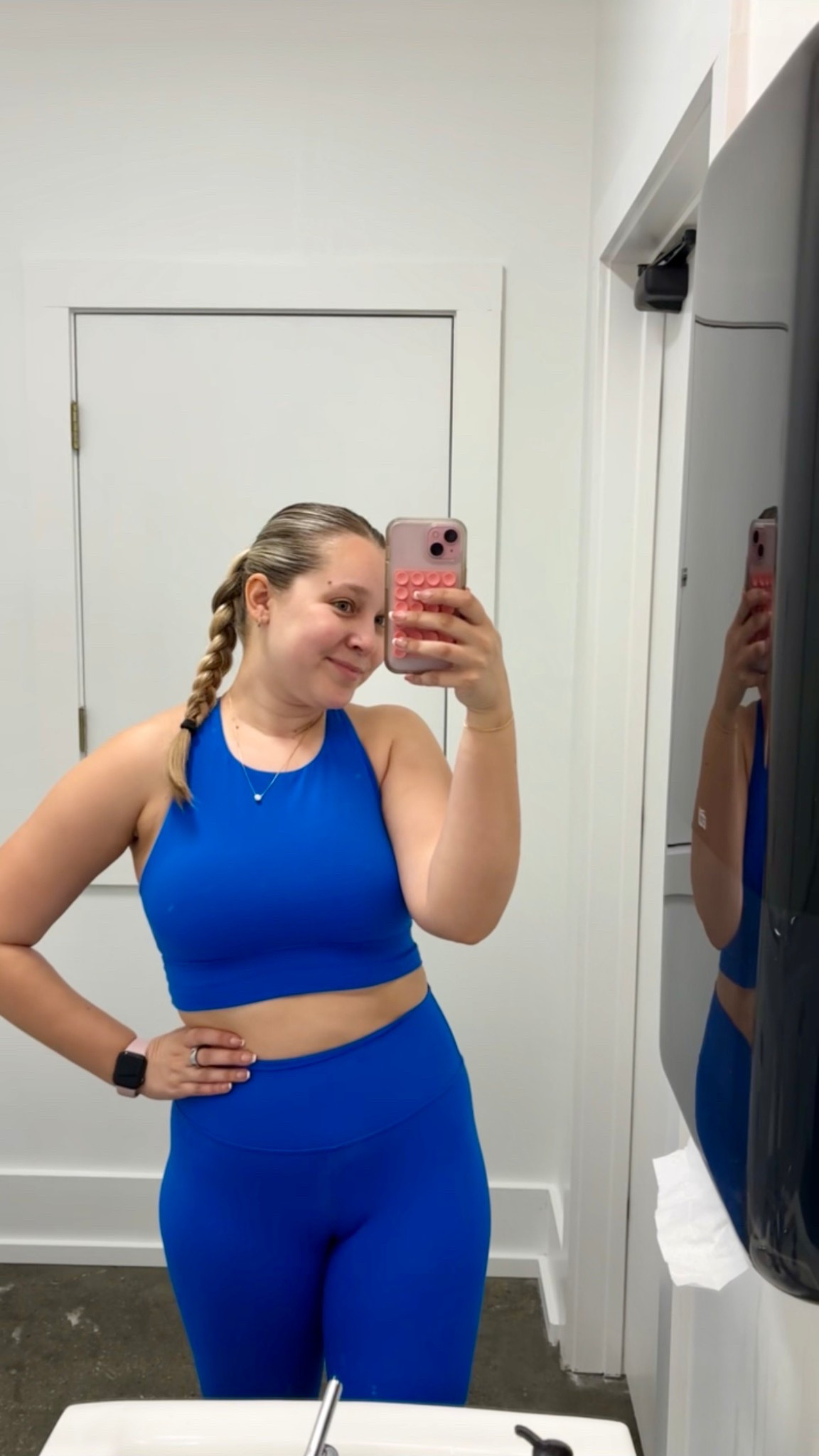 The perfect blue summer workout set! I am a size medium in both 💙

#LTKFindsUnder50 #LTKActive #LTKTravel