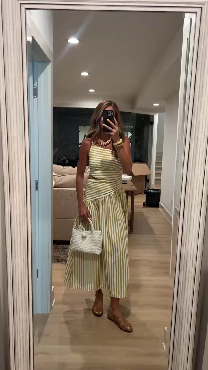 Beach vacation outfit ideas that are super affordable + use code Tall15 for 15% off of $70+
I've been wearing @Cupshe for years because of their swimwear and now I love their coverups and dresses just as much! I wear my true size in everything (mediums)  

#Cupshe #Cupshepartner #swimsuits #swimwear #bikini #vacation

#LTKootd #LTKTravel #LTKgrwm