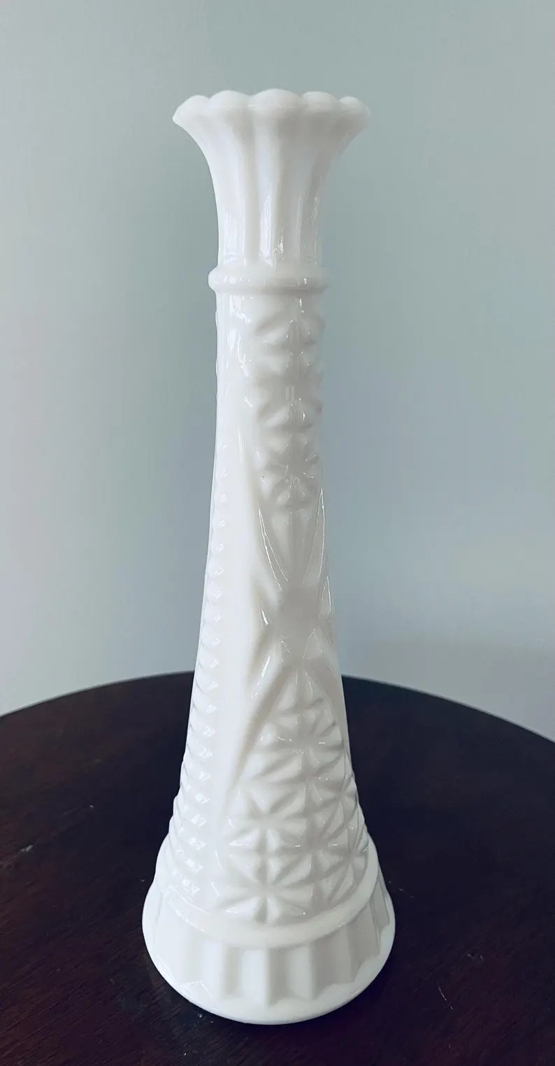 Vintage Anchor Hocking 'stars and Bars' White Milk Glass Bud Vase, Vintage Milk Glass Vase, White... | Etsy (US)
