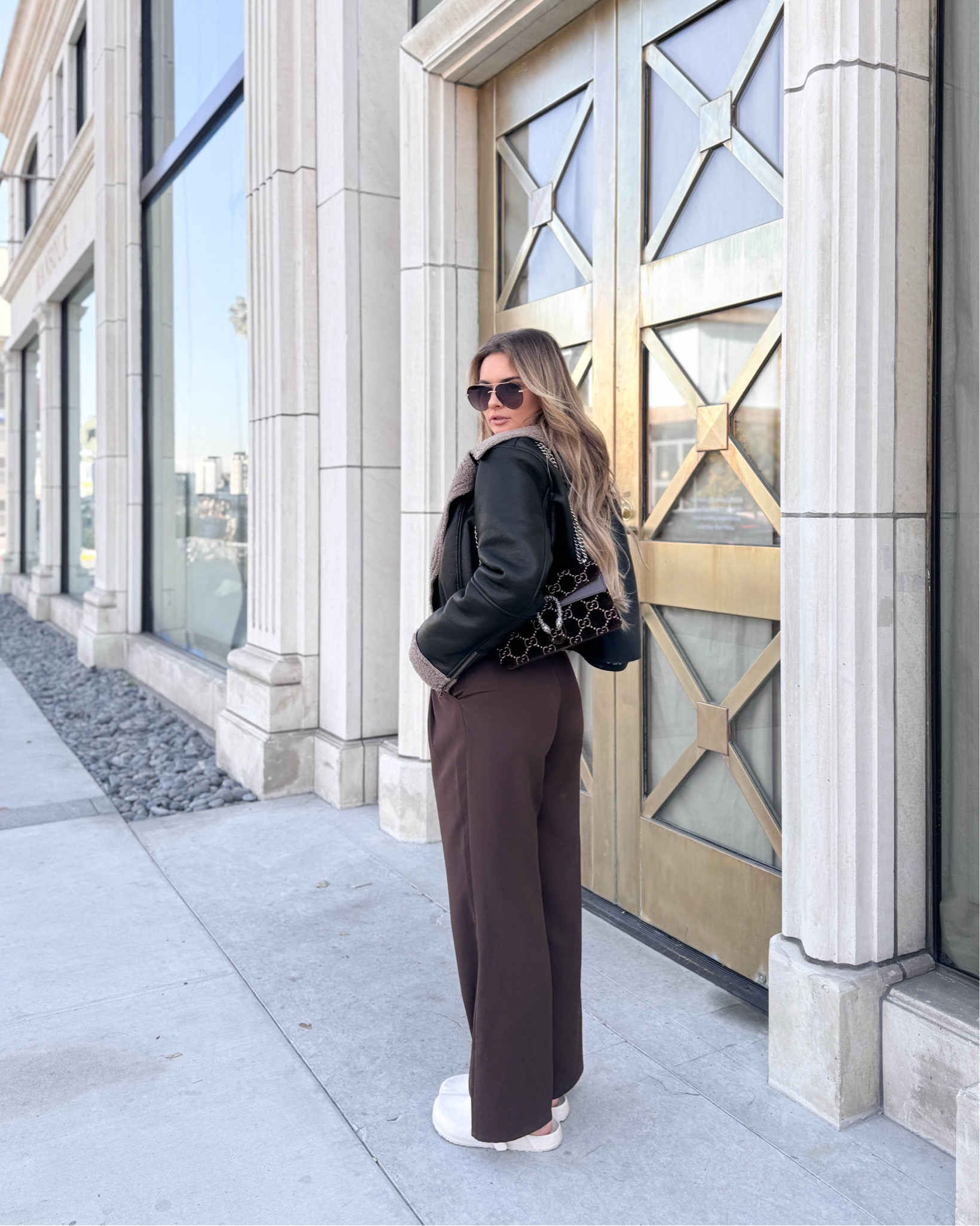 Trousers > jeans 🤎