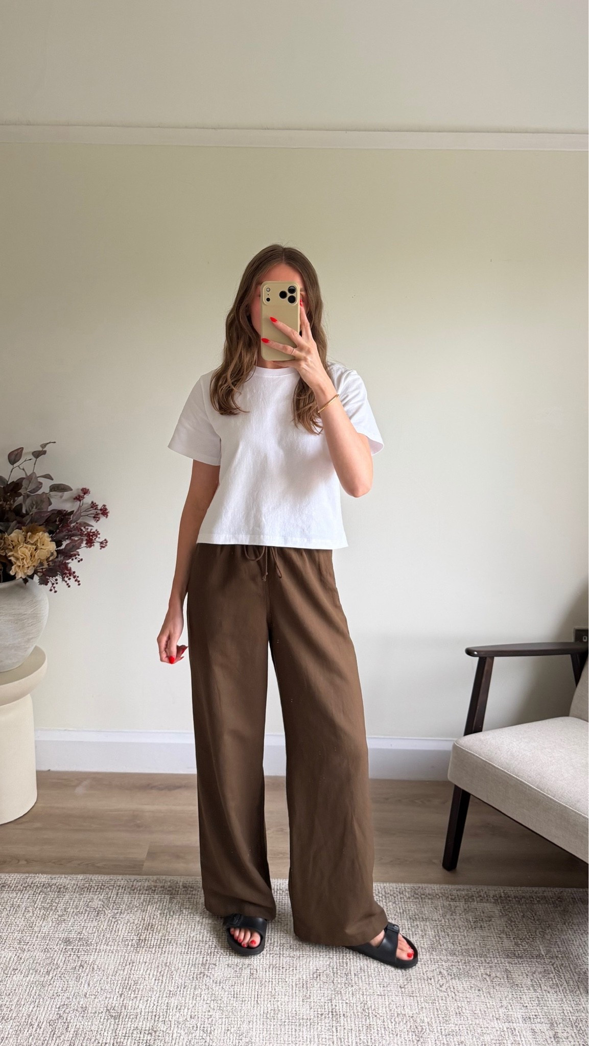 Small in the UNIQLO boxy t-shirt
Small longer leg in the UNIQLO linen blend easy trousers 
Birkenstock sandals