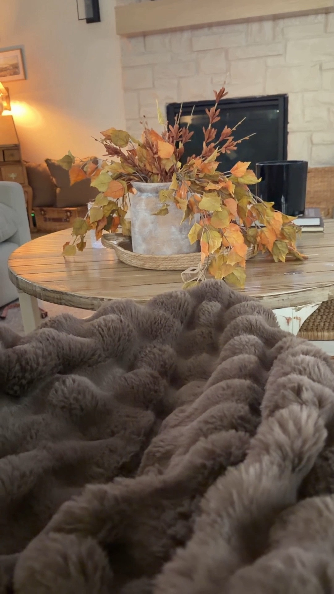 A $100+ look for UNDER $25 🙌🏼 This bubble faux fur throw is ridiculously soft and cozy and looks so much more expensive than it is. If you’ve had one of the pricey versions sitting in your cart, this is your sign to try the affordable one first. 🤎

#LTKHome #LTKFinds #AffordableHomeDecor #AmazonHomeFinds #CozyHome #FauxFurBlanket #ThrowBlanket #HomeDecorFinds #BudgetHomeDecor #DesignerLookForLess

#LTKHome