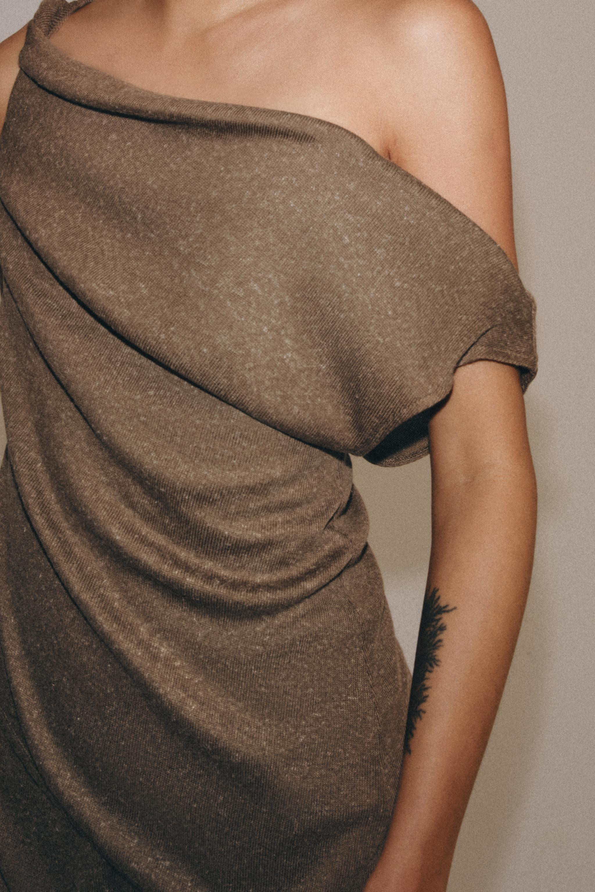 ASYMMETRIC RUSTIC TOP | Zara US