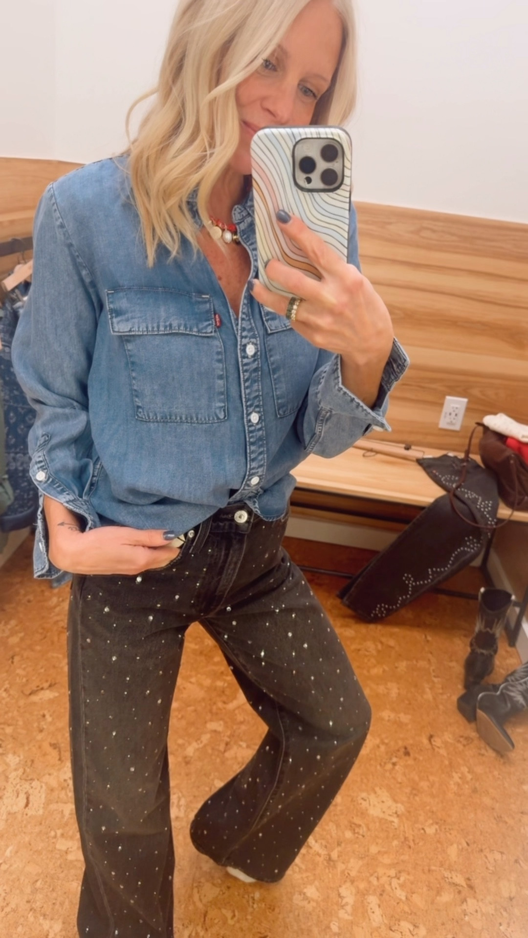 This viral denim is so worth the hype!!!
The best denim shirt, tts

#LTKSaleAlert #LTKFindsUnder100 #LTKOver40